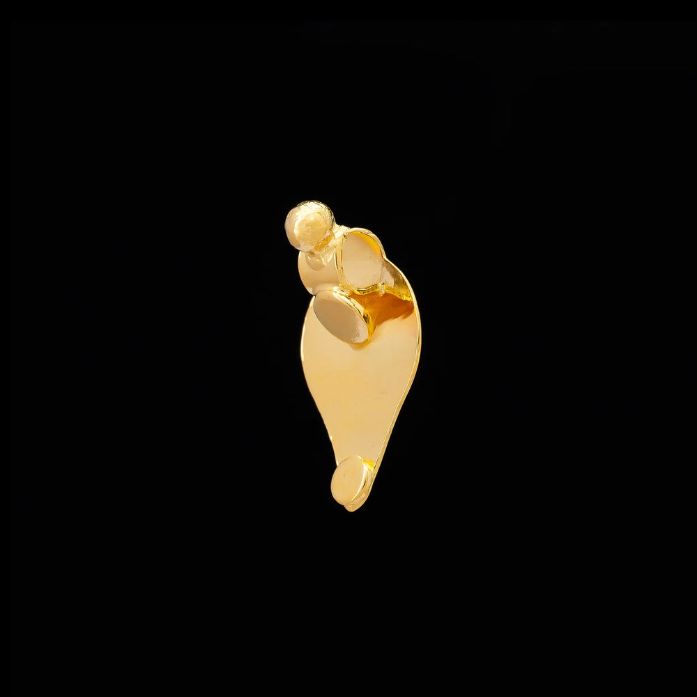 Conch Plain Smooth Thali Locket Gold Layered