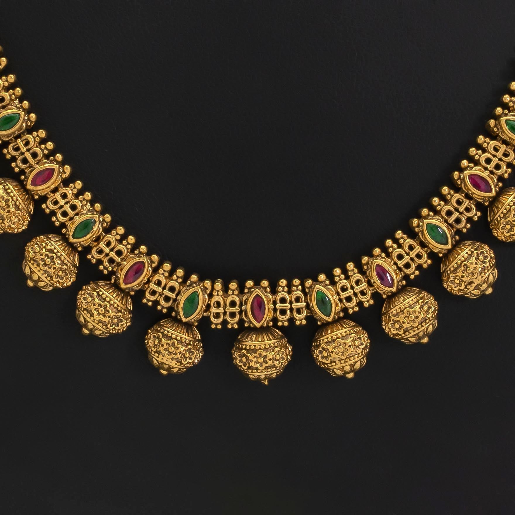 Royal Antique Necklace PSGRNLSR44RG-069