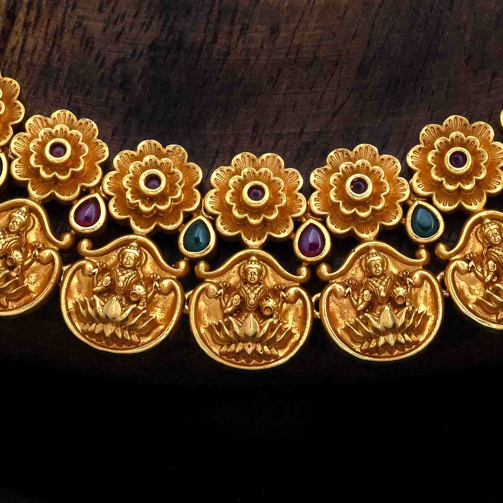 Sreshta Necklace PSGRNSSR9RG-0311