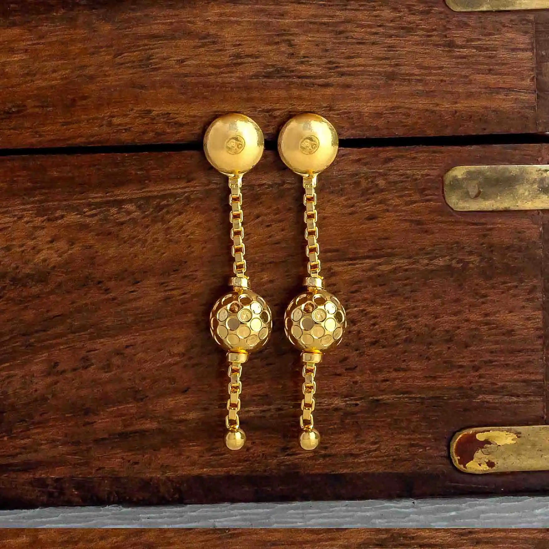 Golden stud PGHST220-001