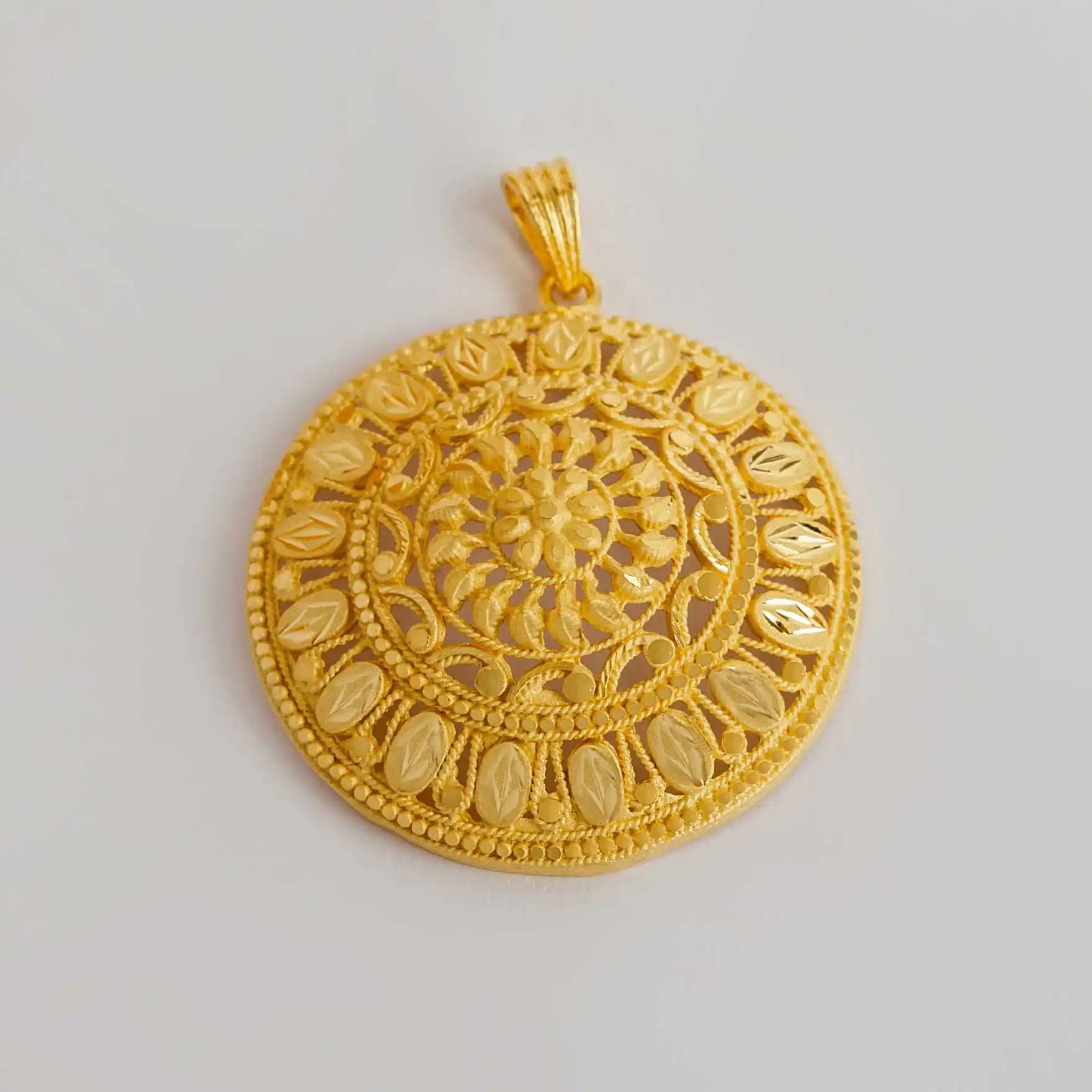 Gold Pendant PGLT79-031