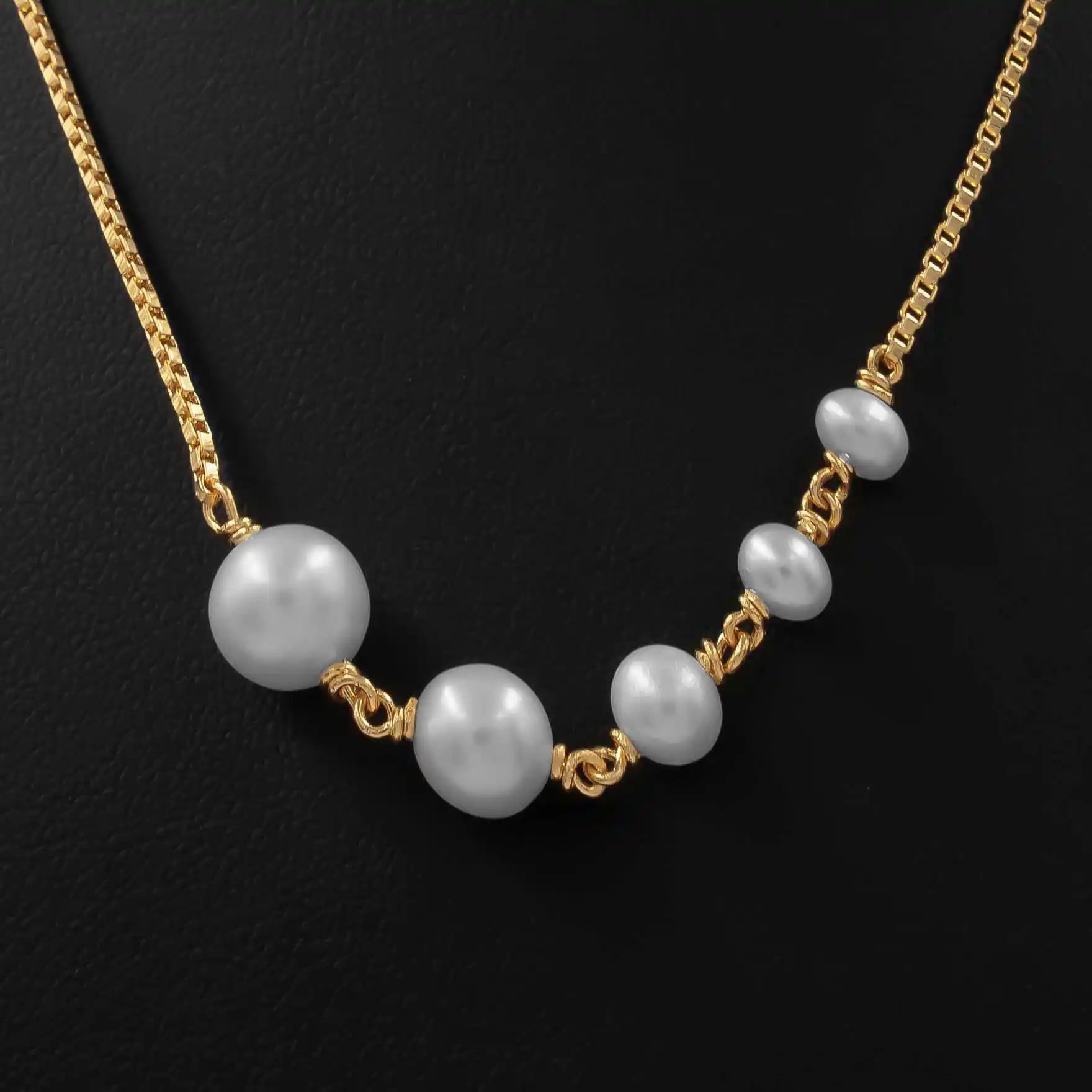 Stunning Pearl Necklace