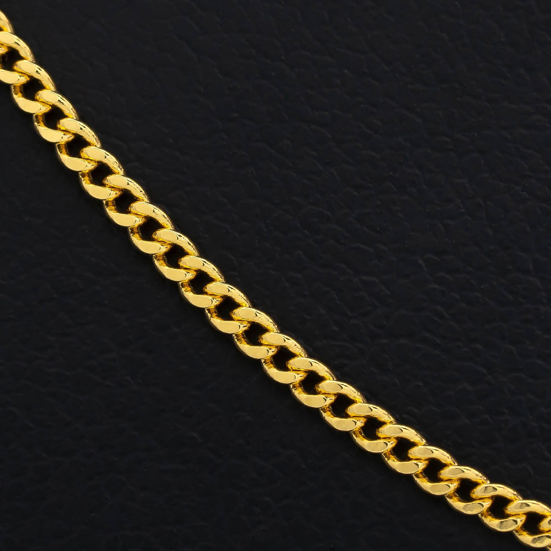 Golden Curb Millennium Chain PCM38-092