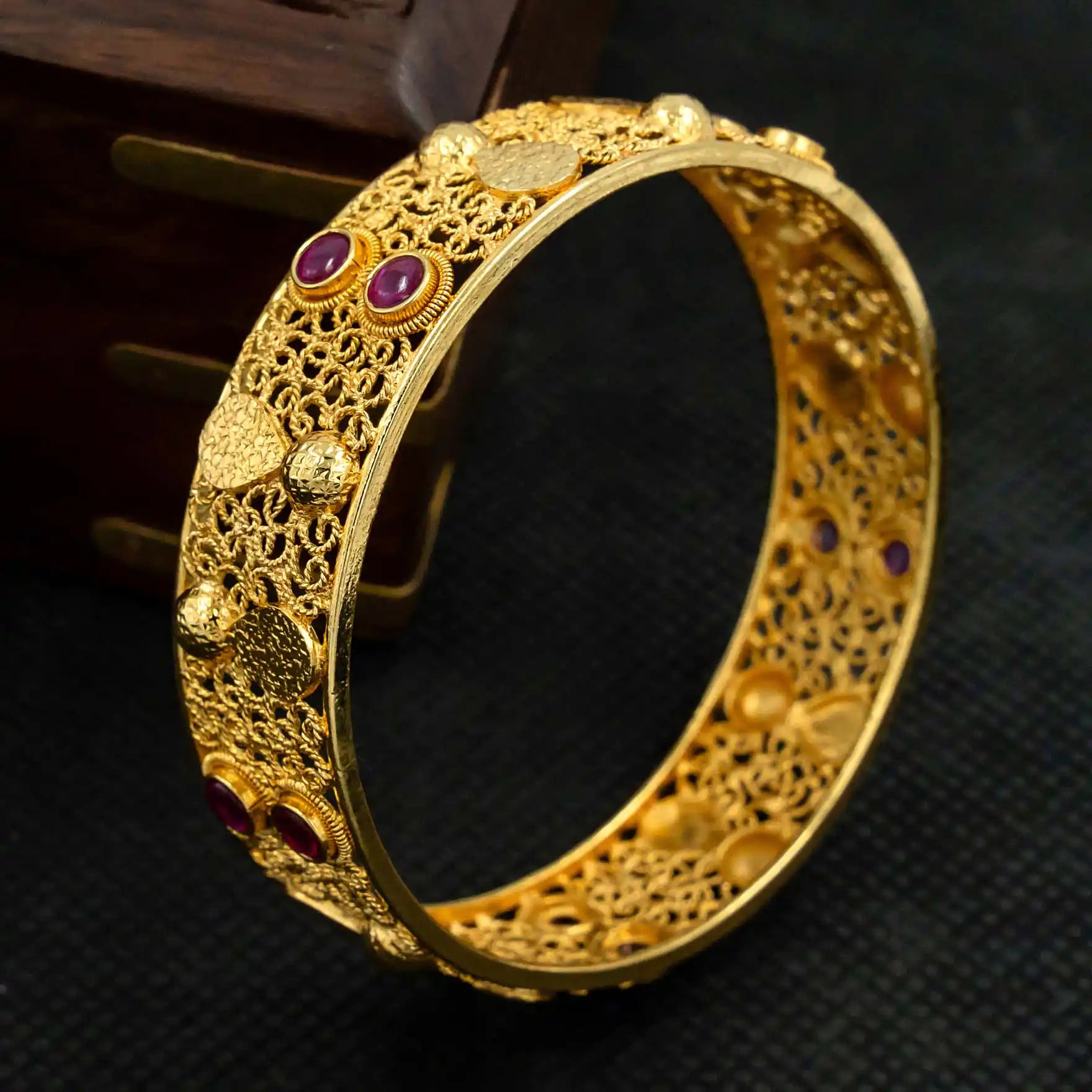 Geru Bangle PSGRBSR6R-24-006 - Gold Plated Jewellery | Parakkat Jewels