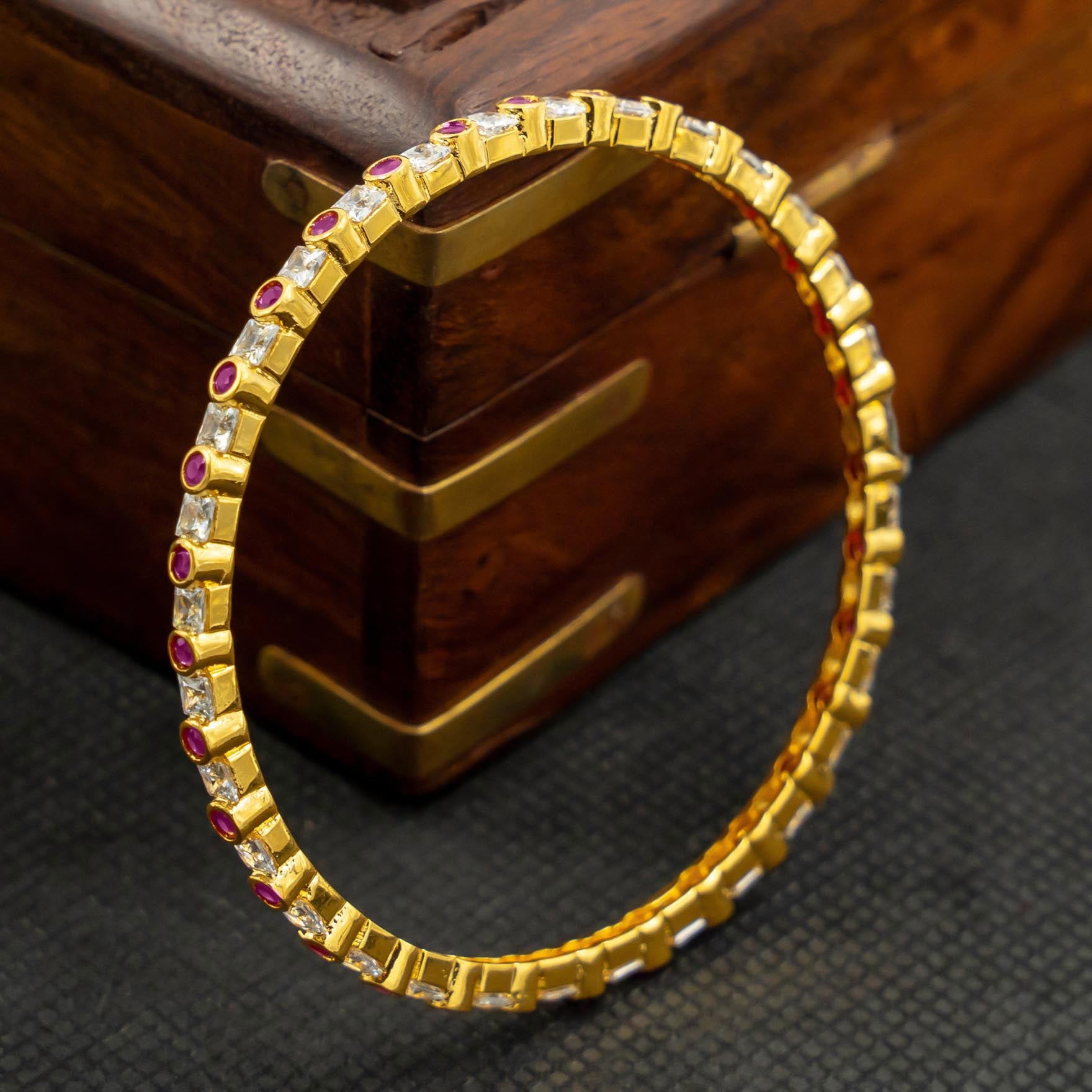 Stone Bangle PSB26WR 23 032