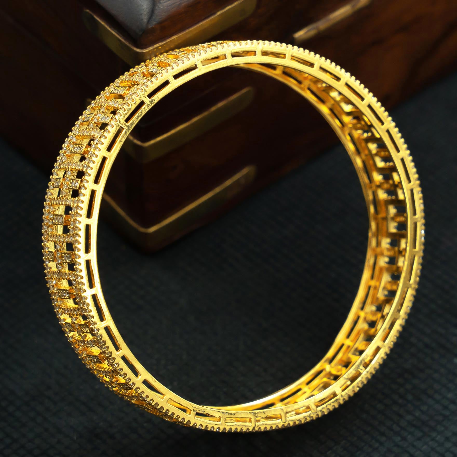 Premium Stone Bangle PMSB13W 24 006