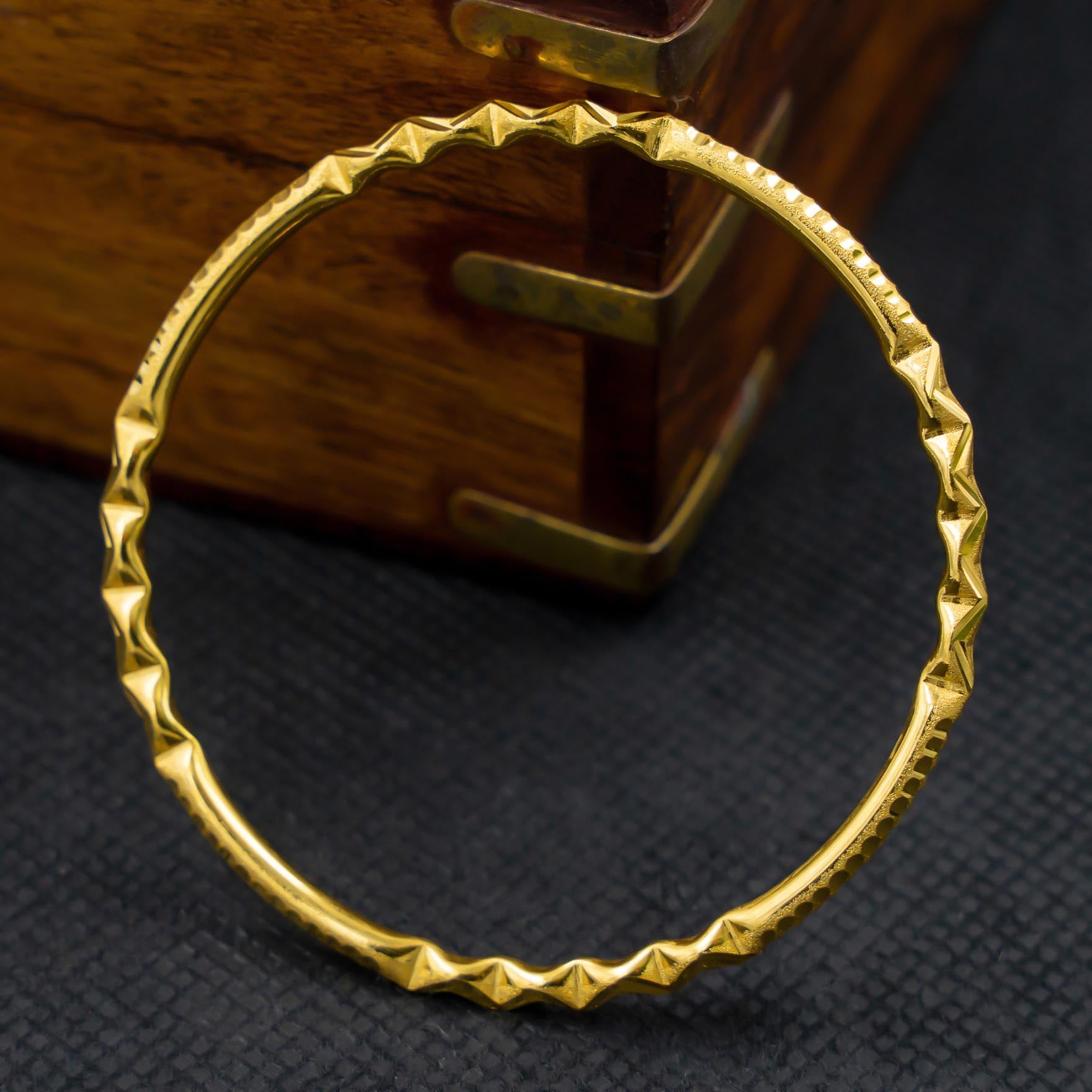 Gold Bangle PGB42-041