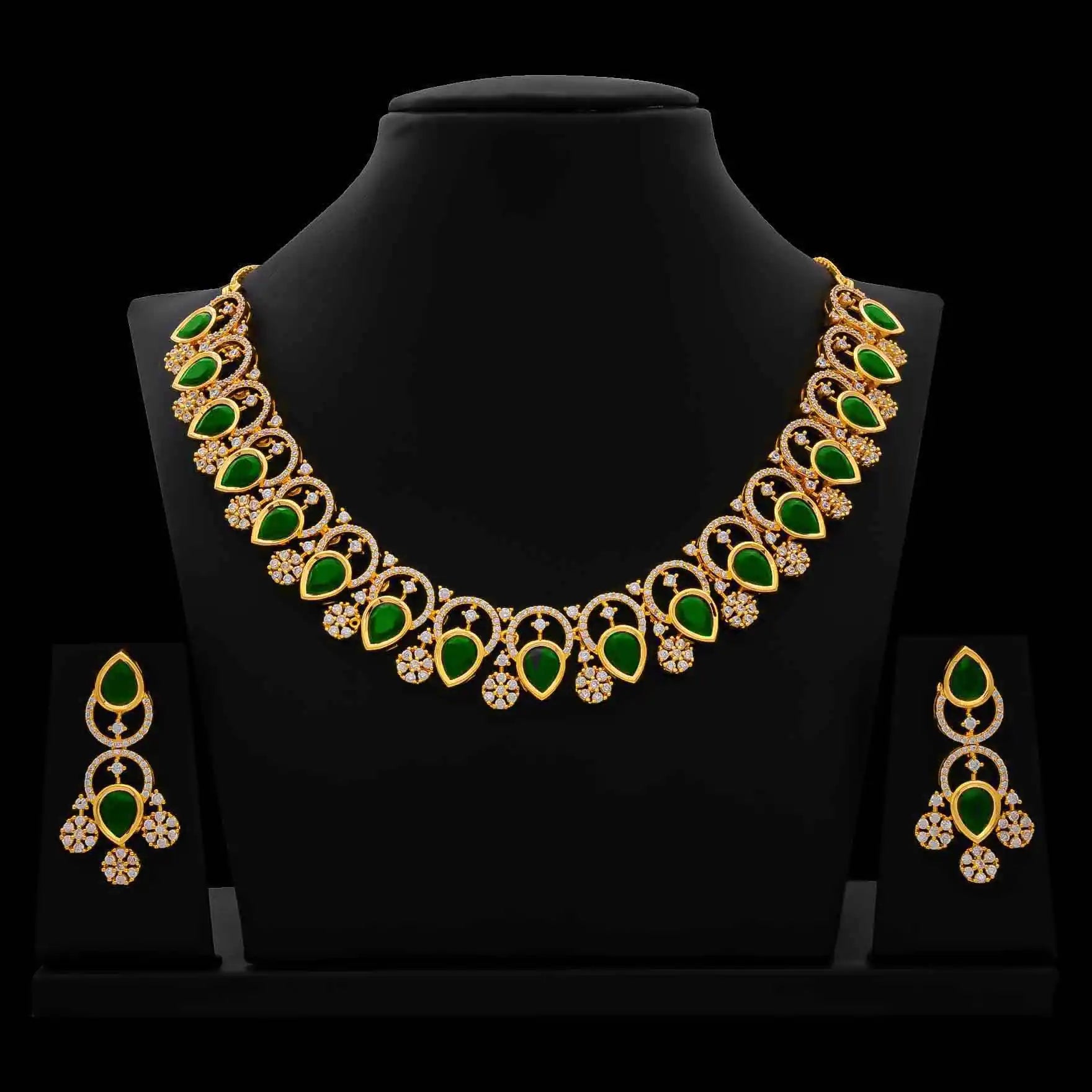 Cute Green Stone Necklace Set
