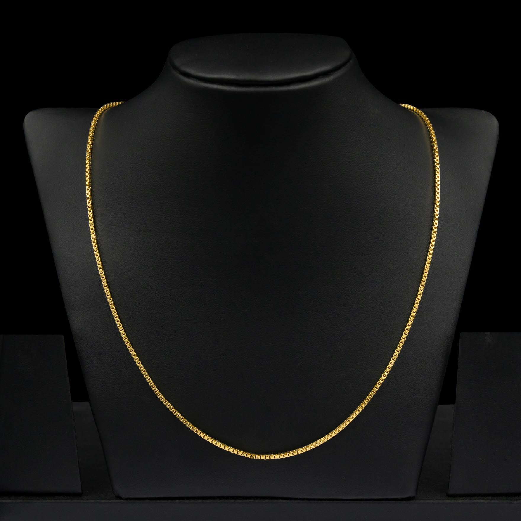 Golden Square Link Box Millennium Chain PCM5-052