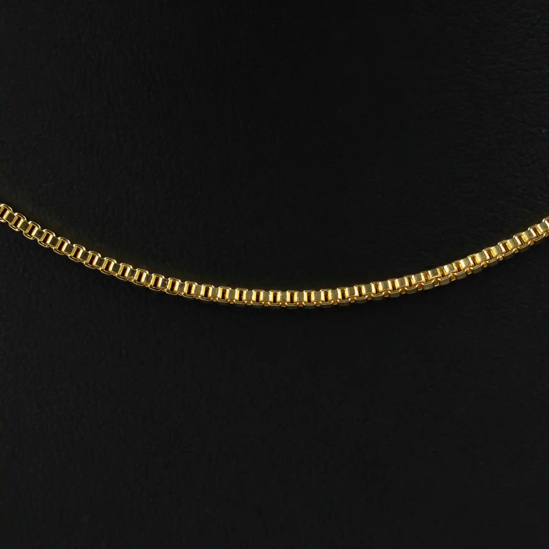 Golden Square Link Box Millennium Chain PCM5-052