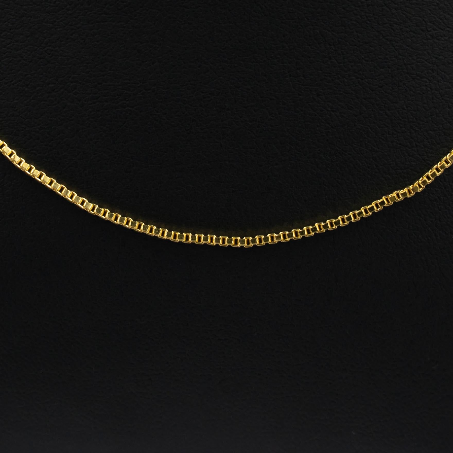 Golden Compact Cube Link Millennium chain PCM4-052