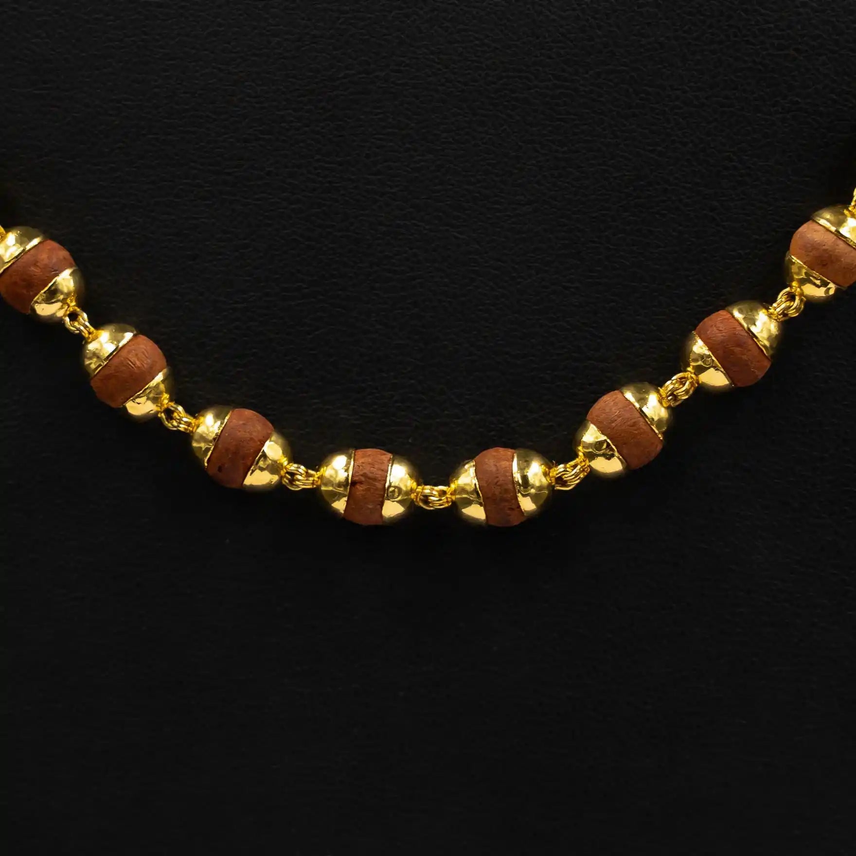 RED SANDAL CHAIN PREC1-8-056