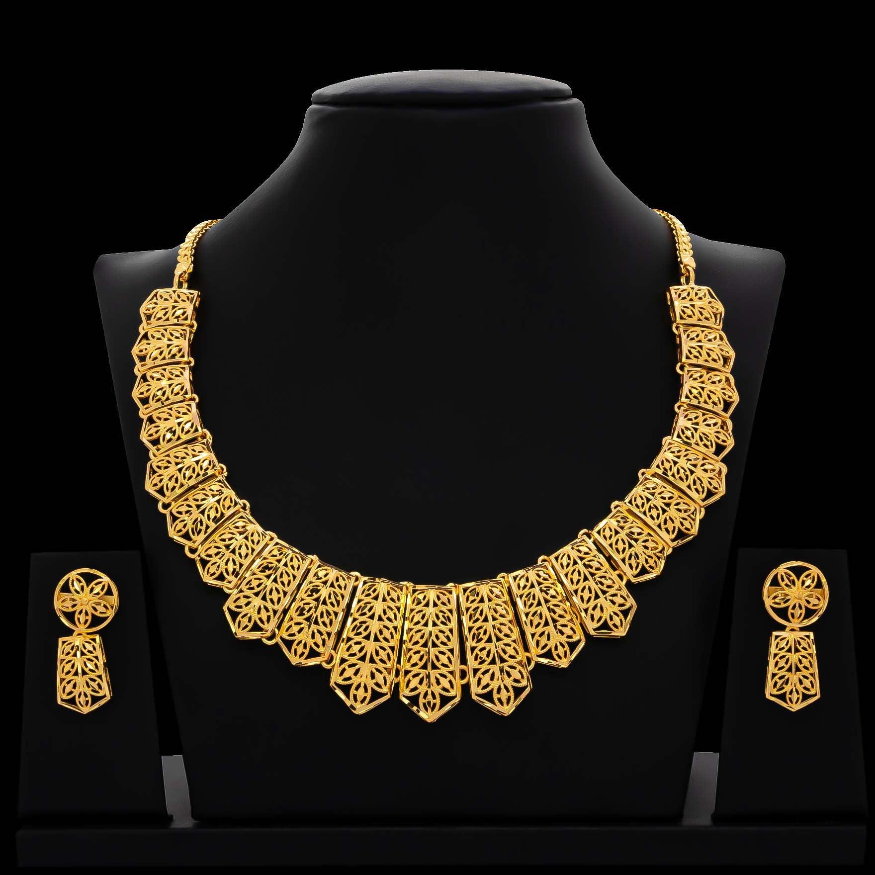 GOLDEN SHORT NECKLACE WITH STUD PGNS45-036, PGHST167-041