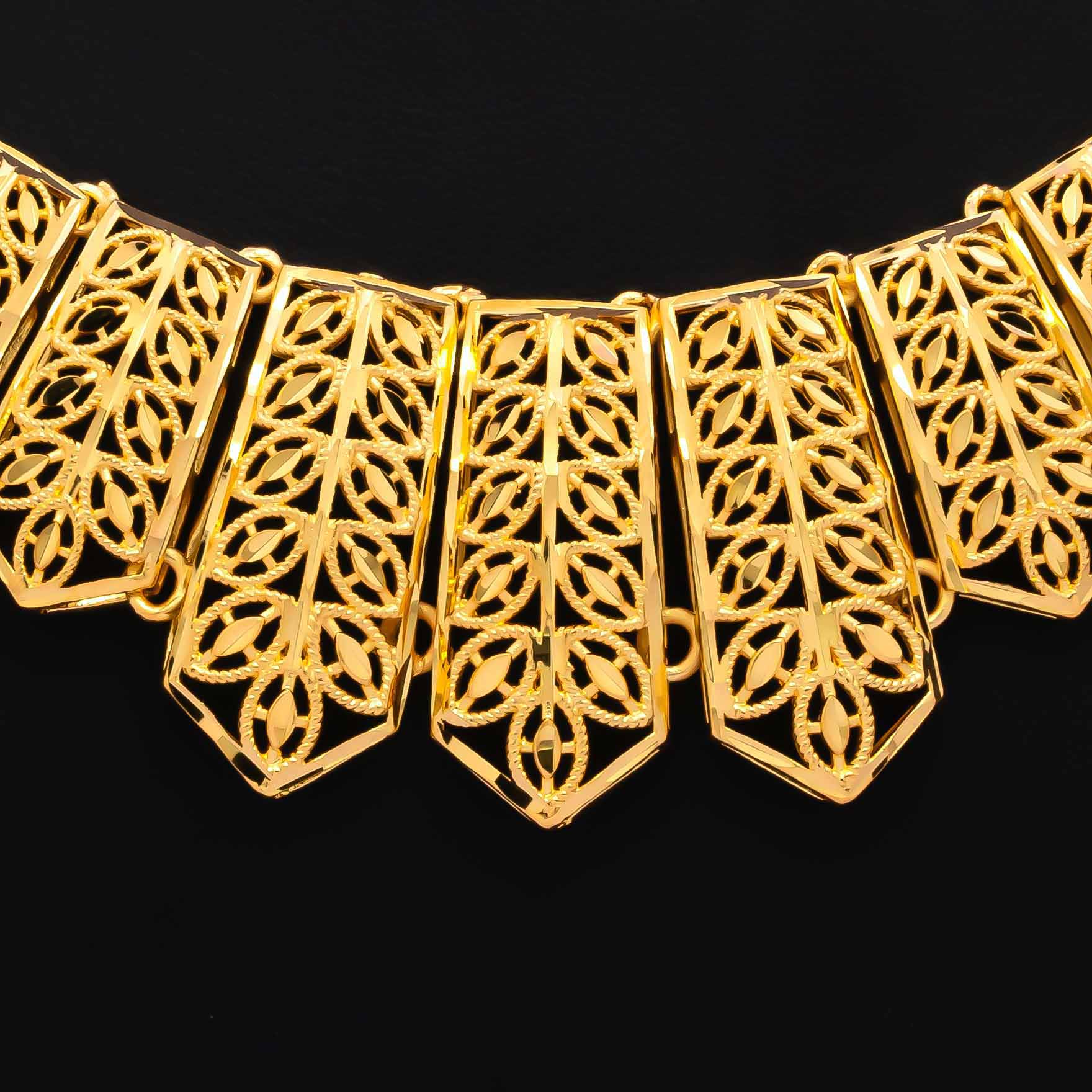 GOLDEN SHORT NECKLACE WITH STUD PGNS45-036, PGHST167-041