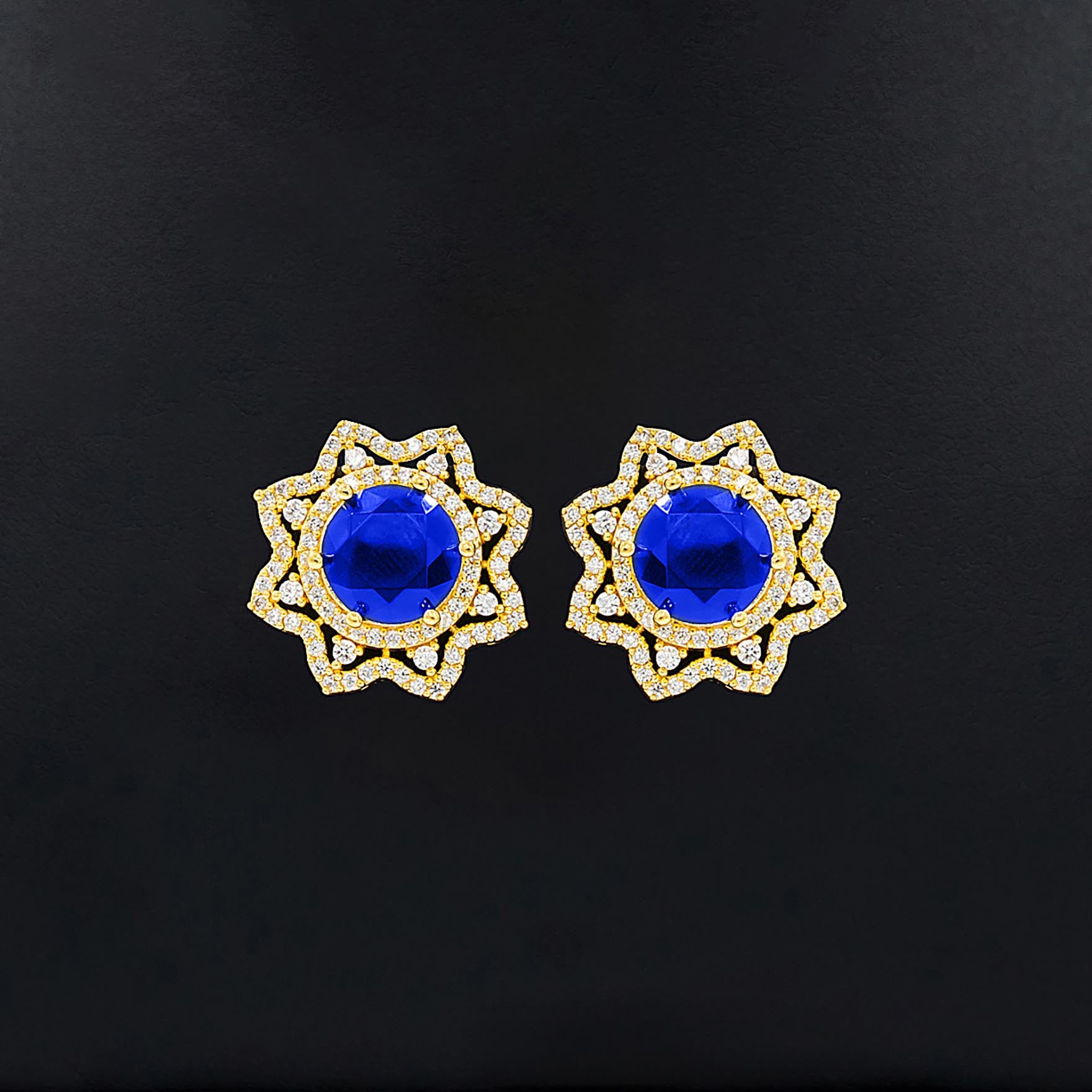 PREMIUM GOLD PENDANT AND PREMIUM STUD PMSLT2WBL-003, PMSST3WBL-052