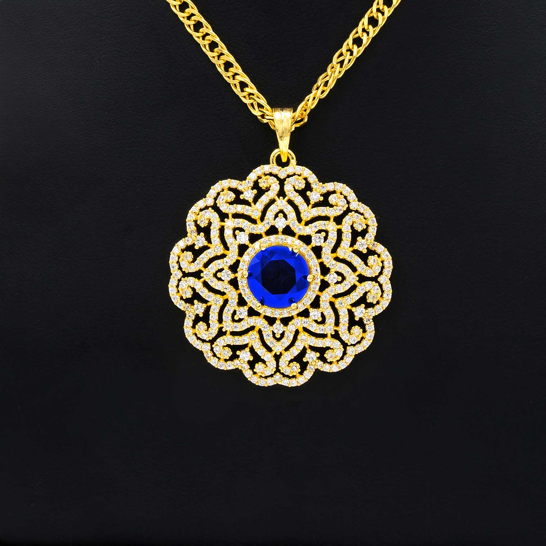 PREMIUM GOLD PENDANT AND PREMIUM STUD PMSLT2WBL-003, PMSST3WBL-052