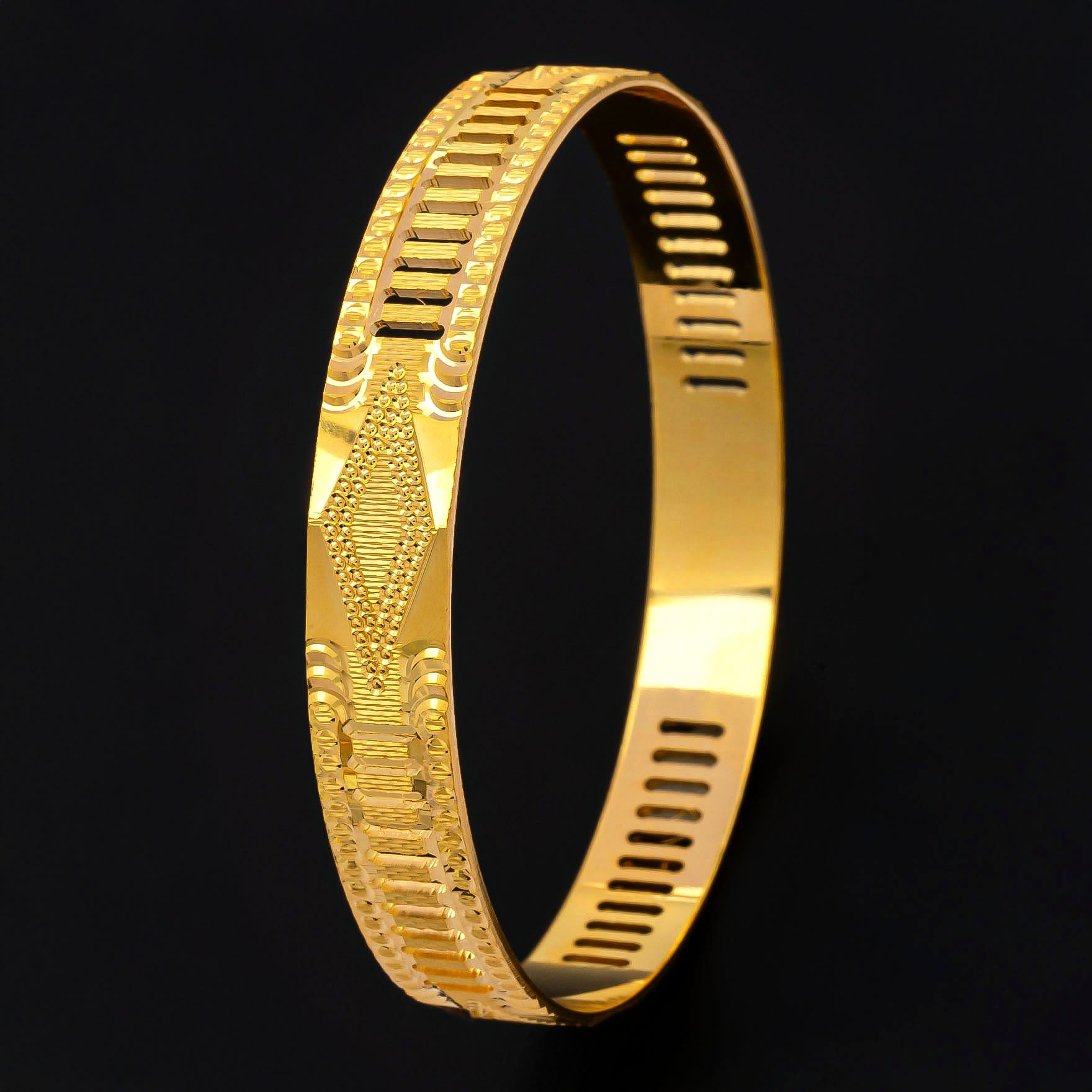GOLDEN BANGLE PGB67-052