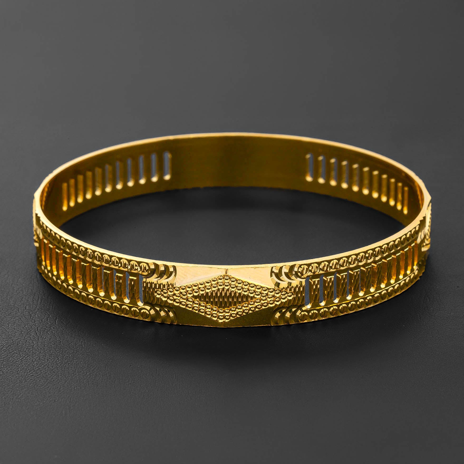 GOLDEN BANGLE PGB67-052