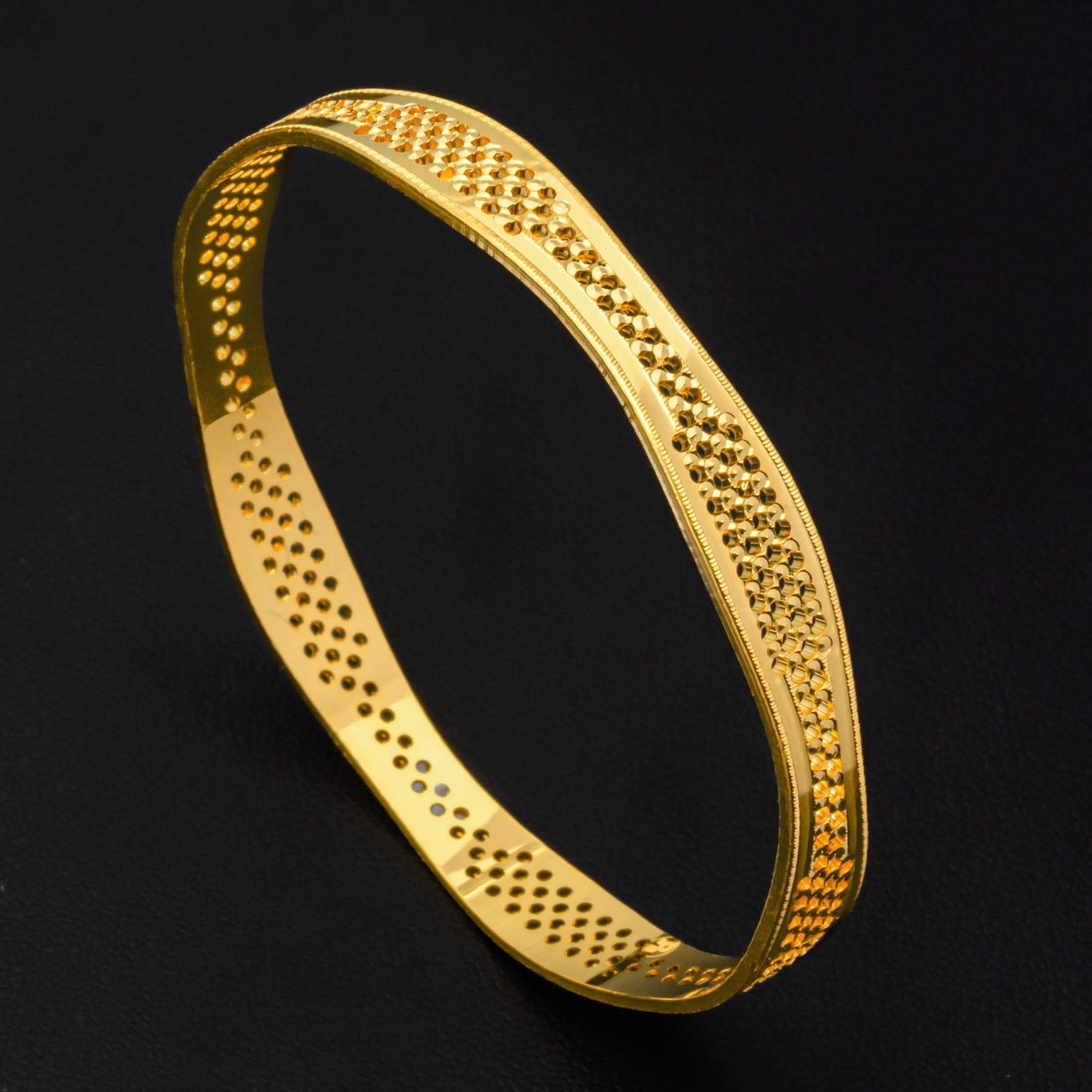 GOLDEN BANGLE PGB24-061