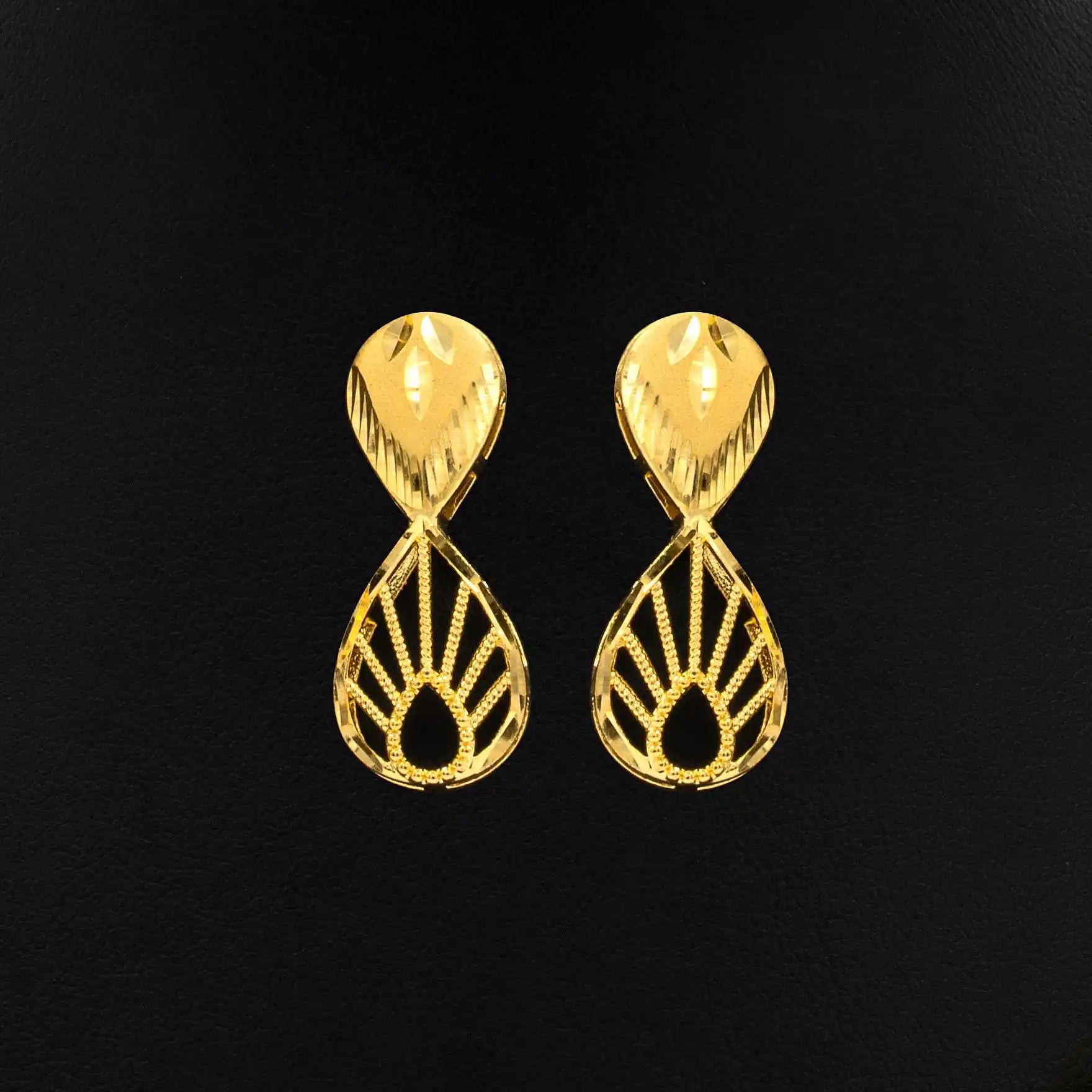 GOLDEN NECKLACE SHORT WITH GOLDEN HANGING STUD PGNS13-086, PGHST317-001
