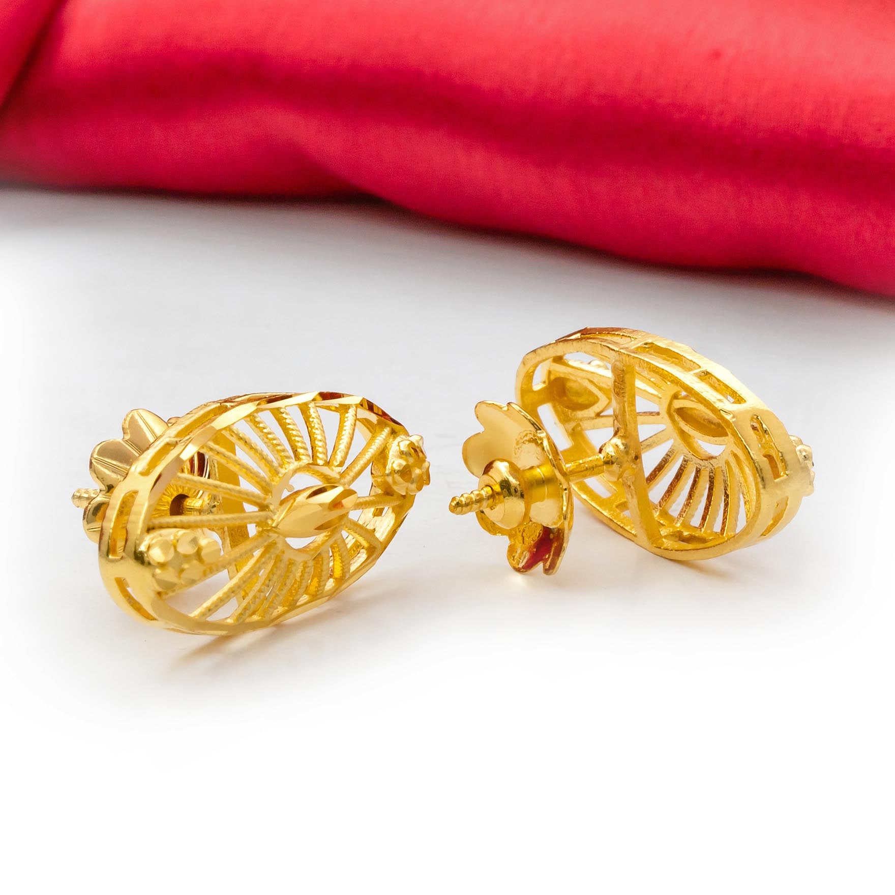 GOLDEN NECKLACE SHORT WITH GOLDEN STUD PGNS14-086, PGST12-001