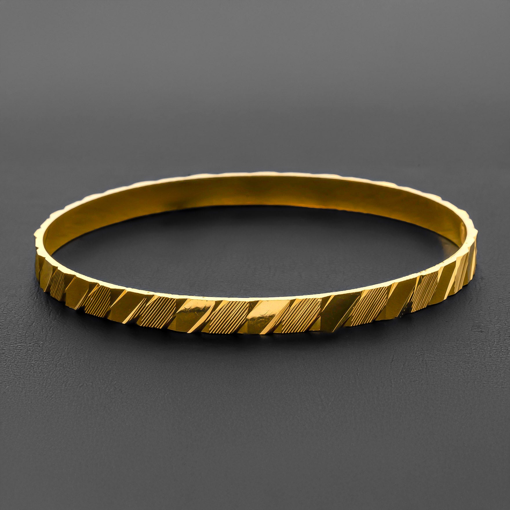 GOLDEN BANGLE PGB74-041