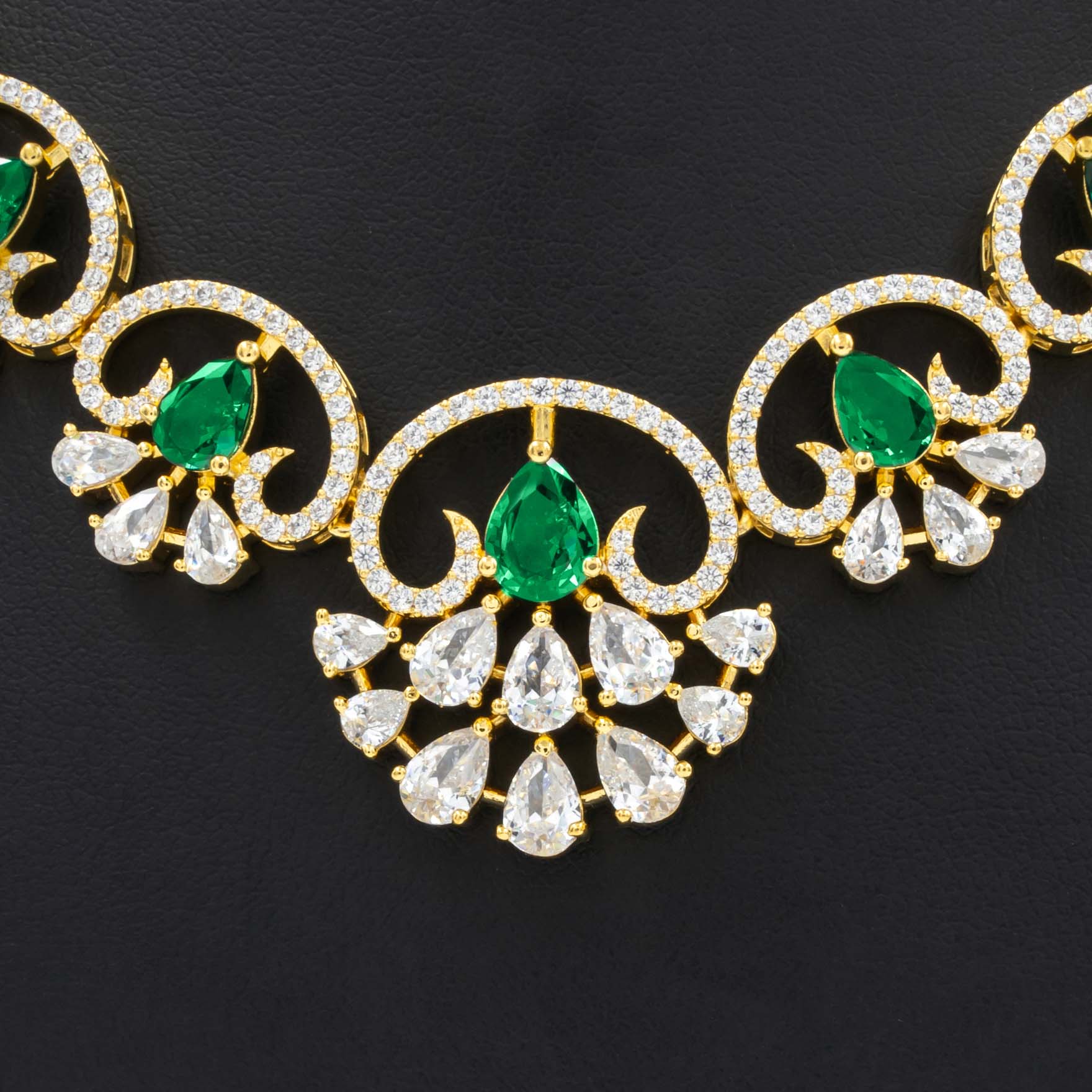 PREMIUM STONE NECKLACE SHORT PMSNS3WG-009, PMSHST12WG-022