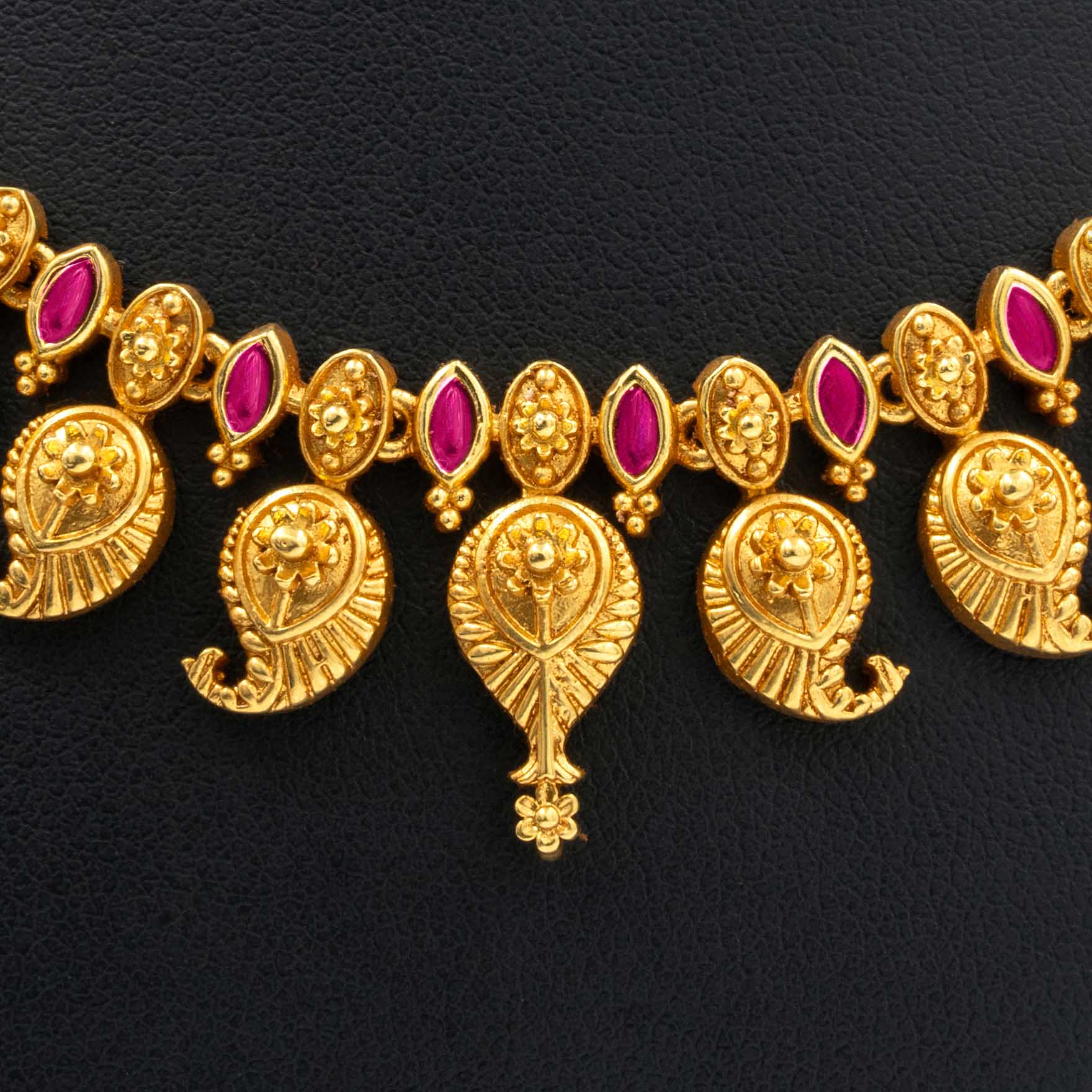 SRESHTA COLLECTION GERU NECKLACE WITH EARRING PSGRNSSR22R-036,PSGRHSTSR28R-061