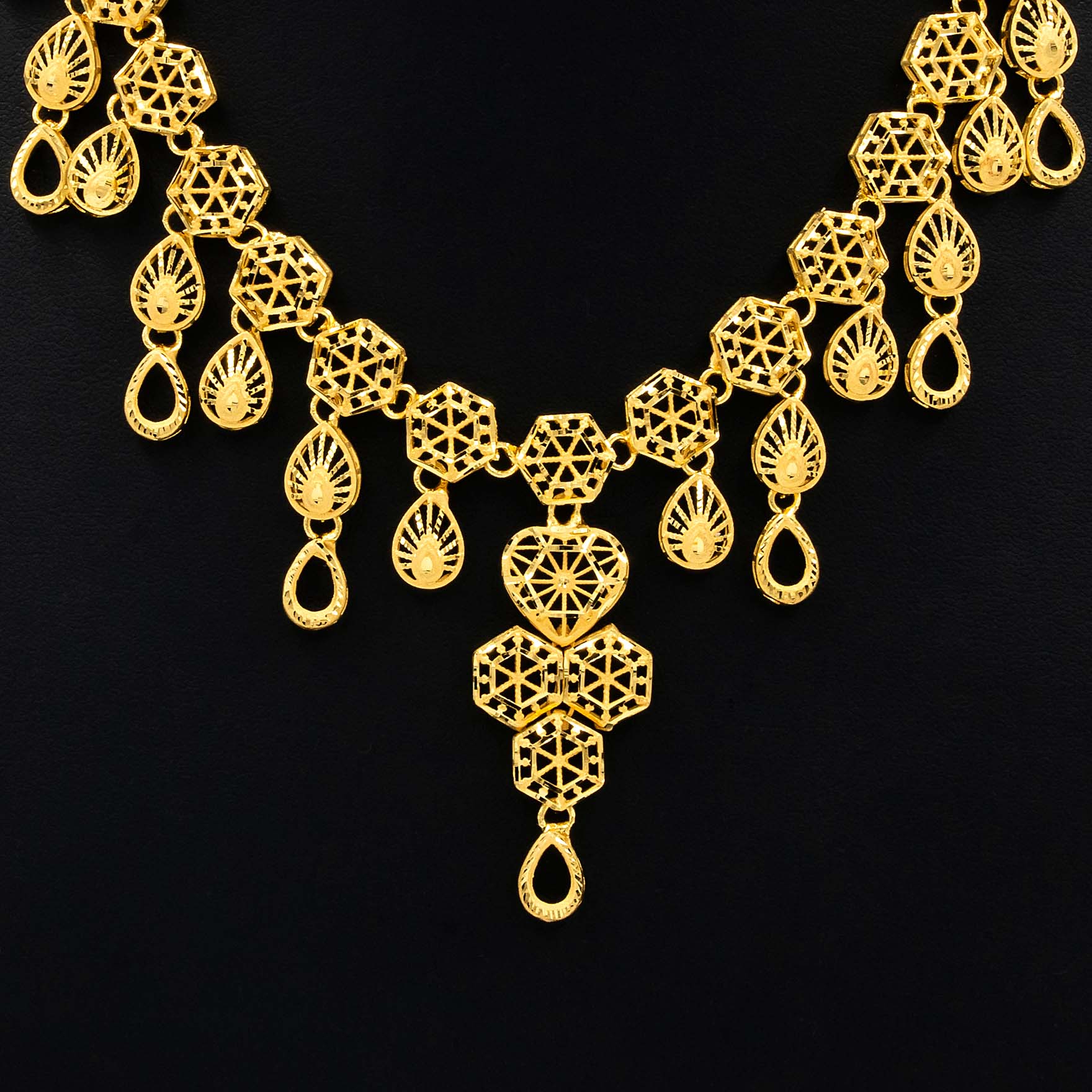 Golden Necklace PHNS32-035, PGHST113-041