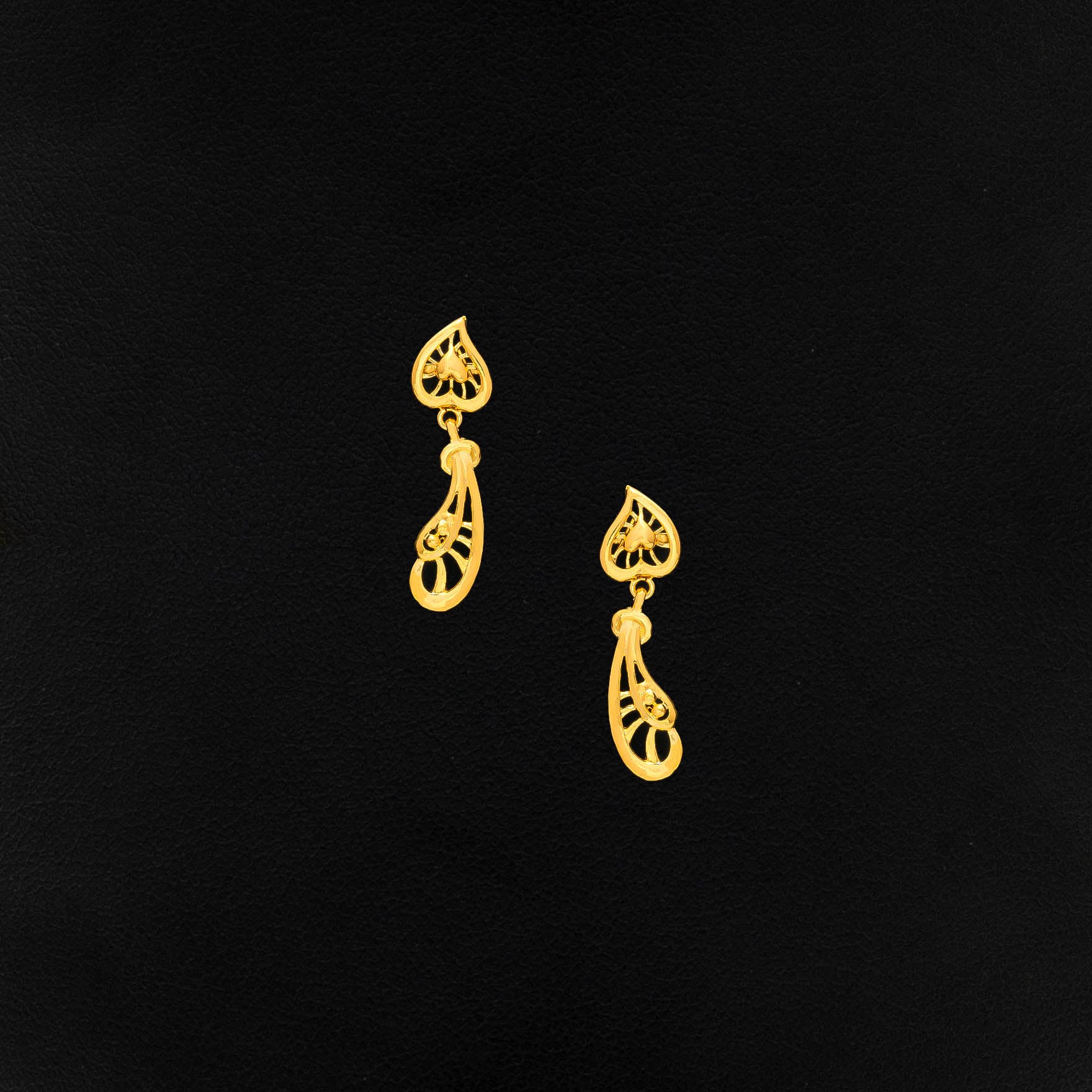 GOLDEN HANGING STUD PGHST286-001