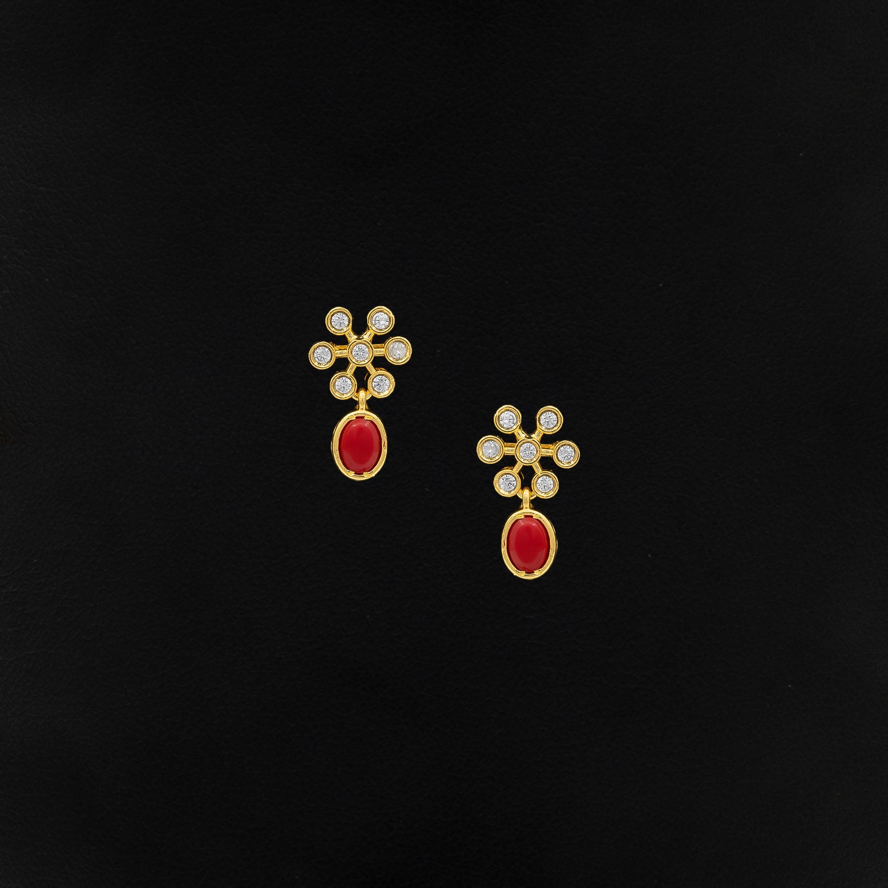 GOLDEN HANGING STUD PSHST242WC-041