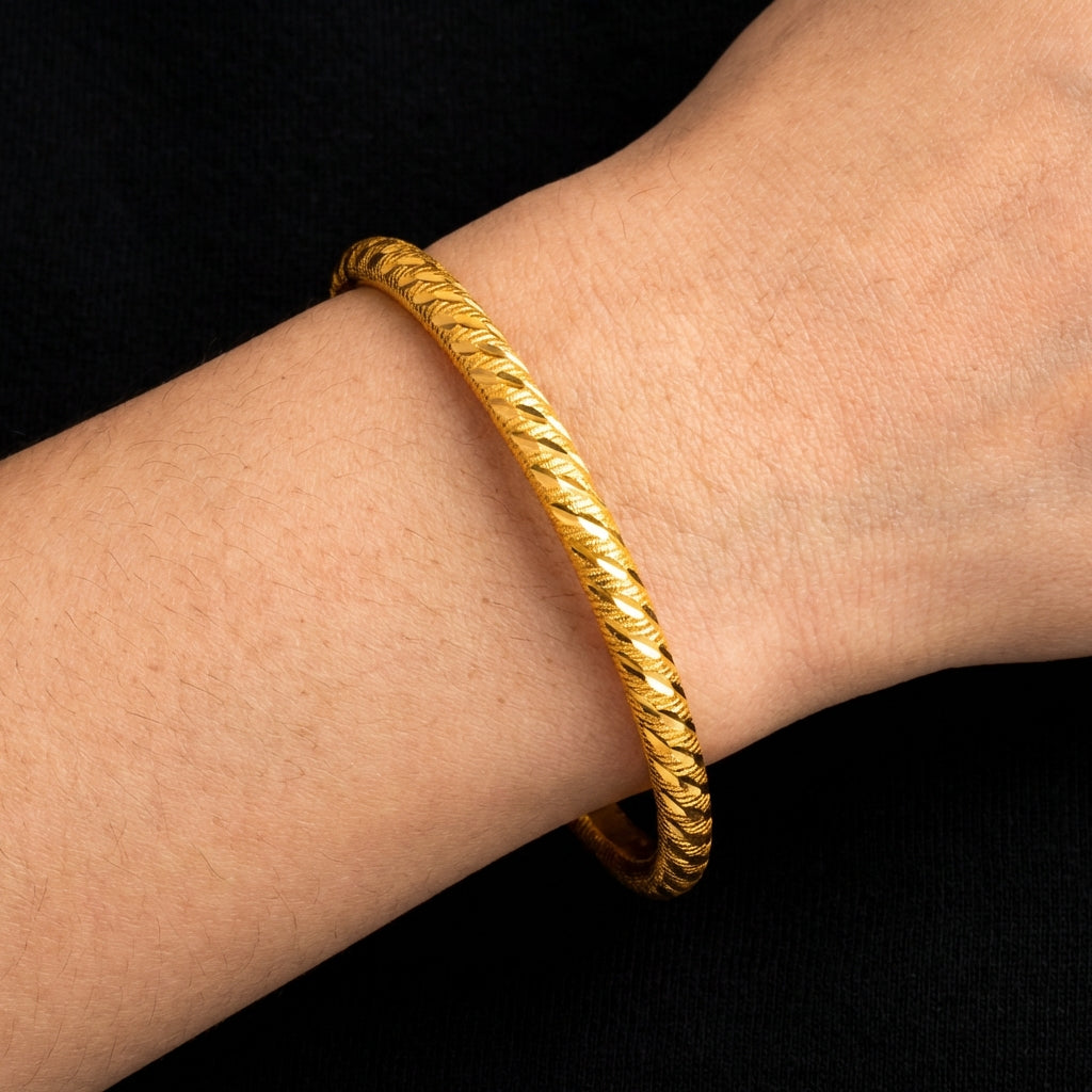 GOLDEN BANGLE PGB22-041