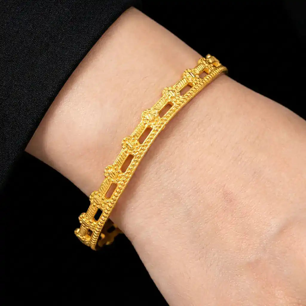GOLDEN BANGLE PGB38-051