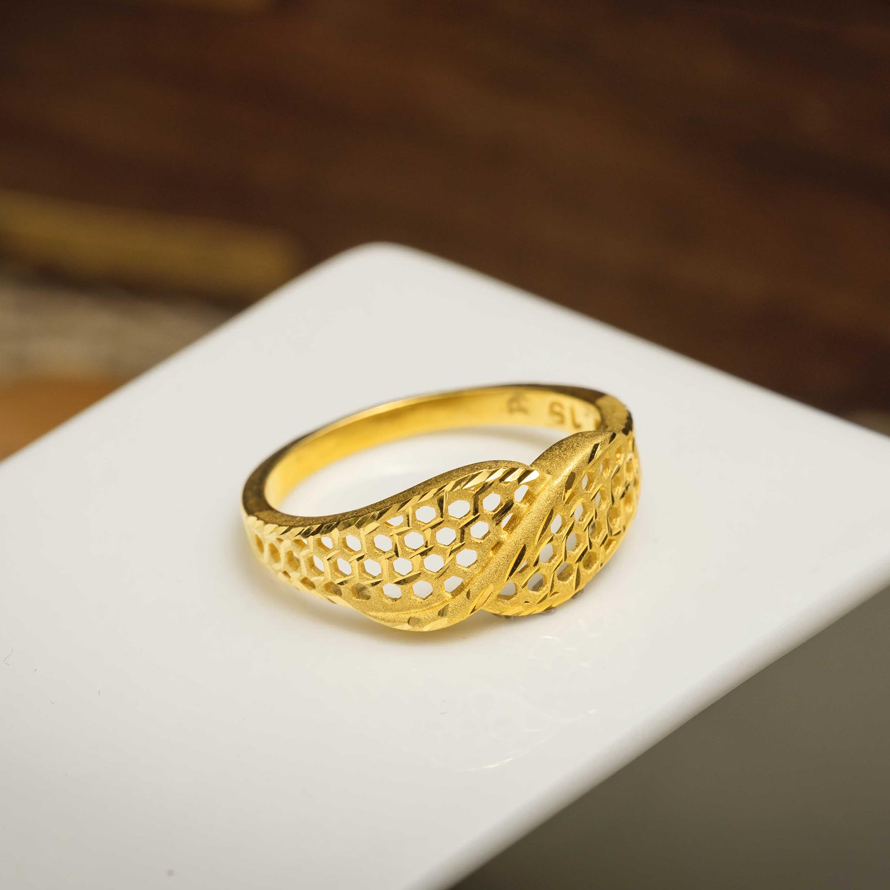 Golden Ring PGR83-041