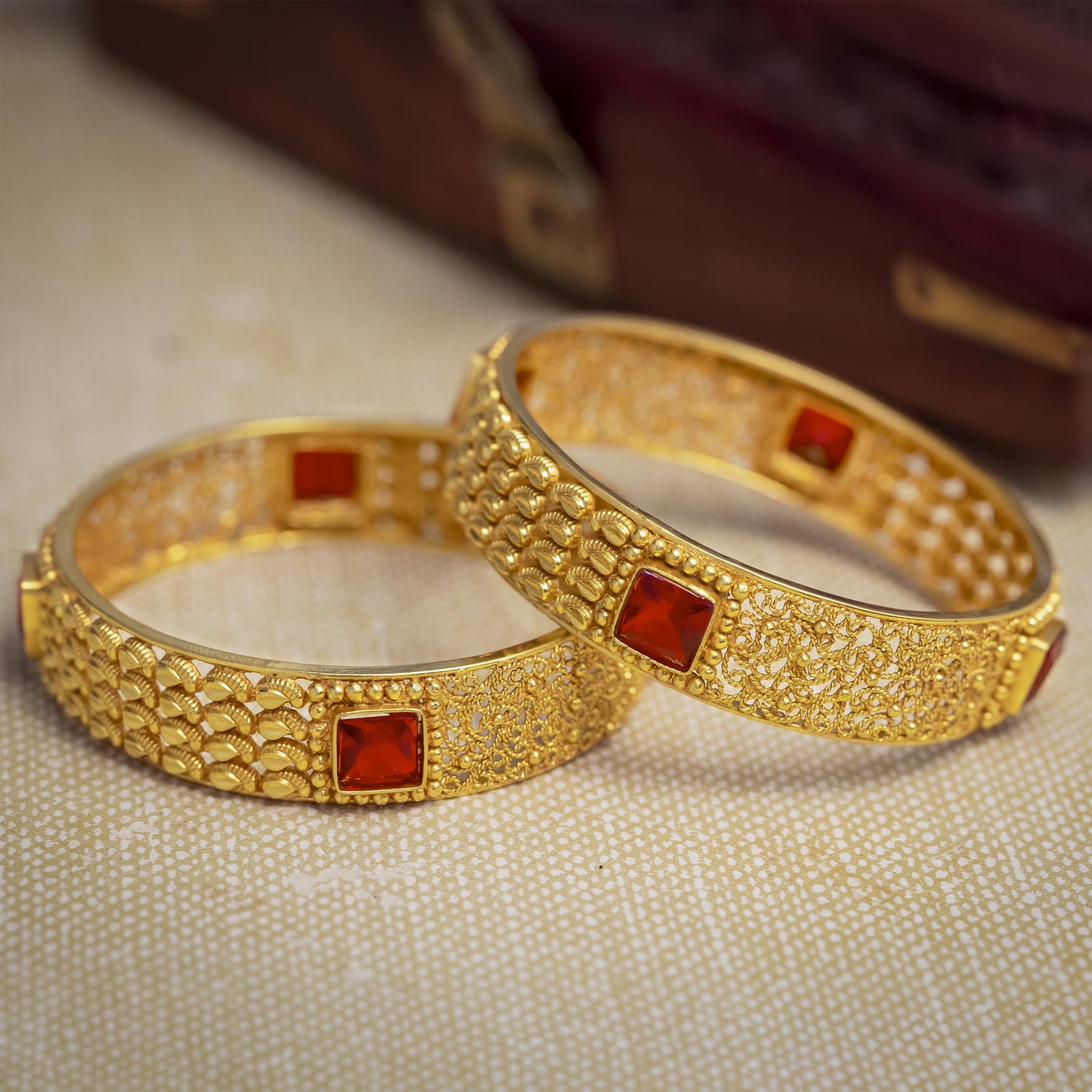 Stone Gheru Bangle PSGRBSR3R-006