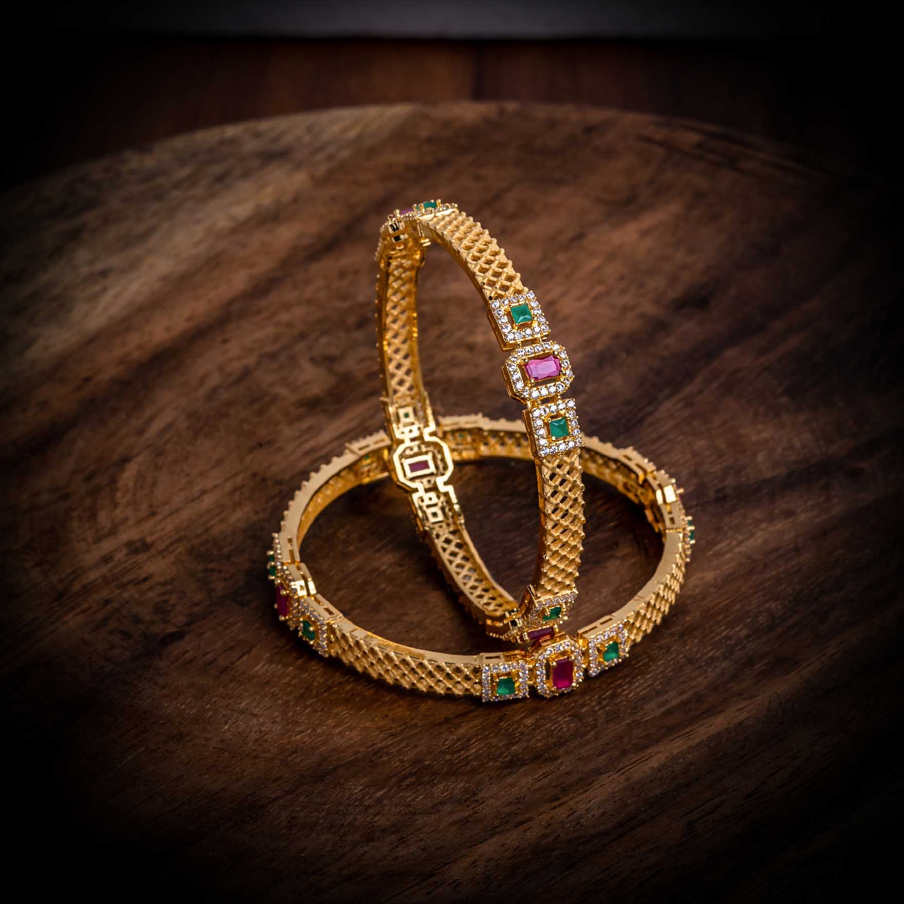 Stone Bangle PSB28WRG-052