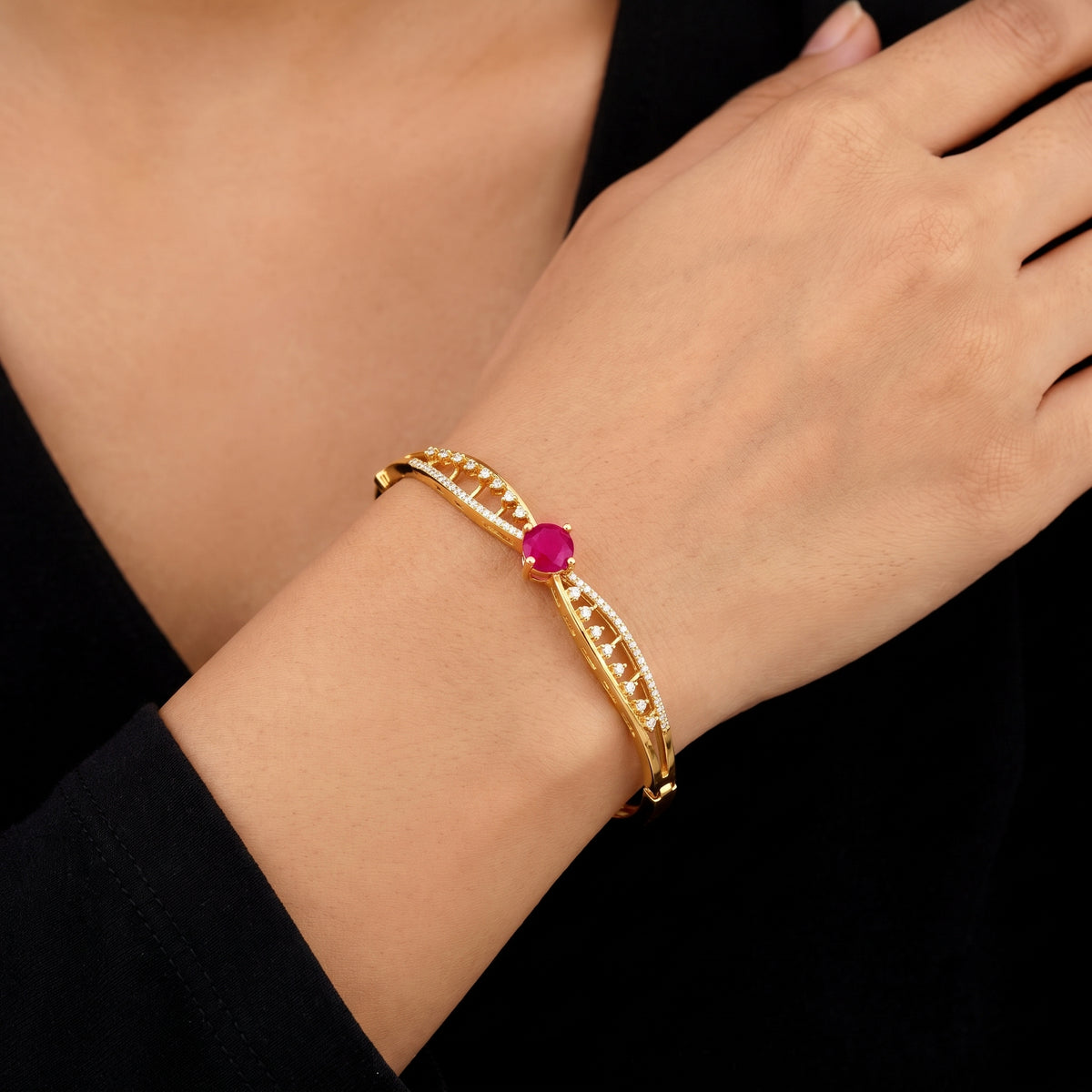Ruby Colour Solitaire Leaf Lattice Bangle Gold Layered