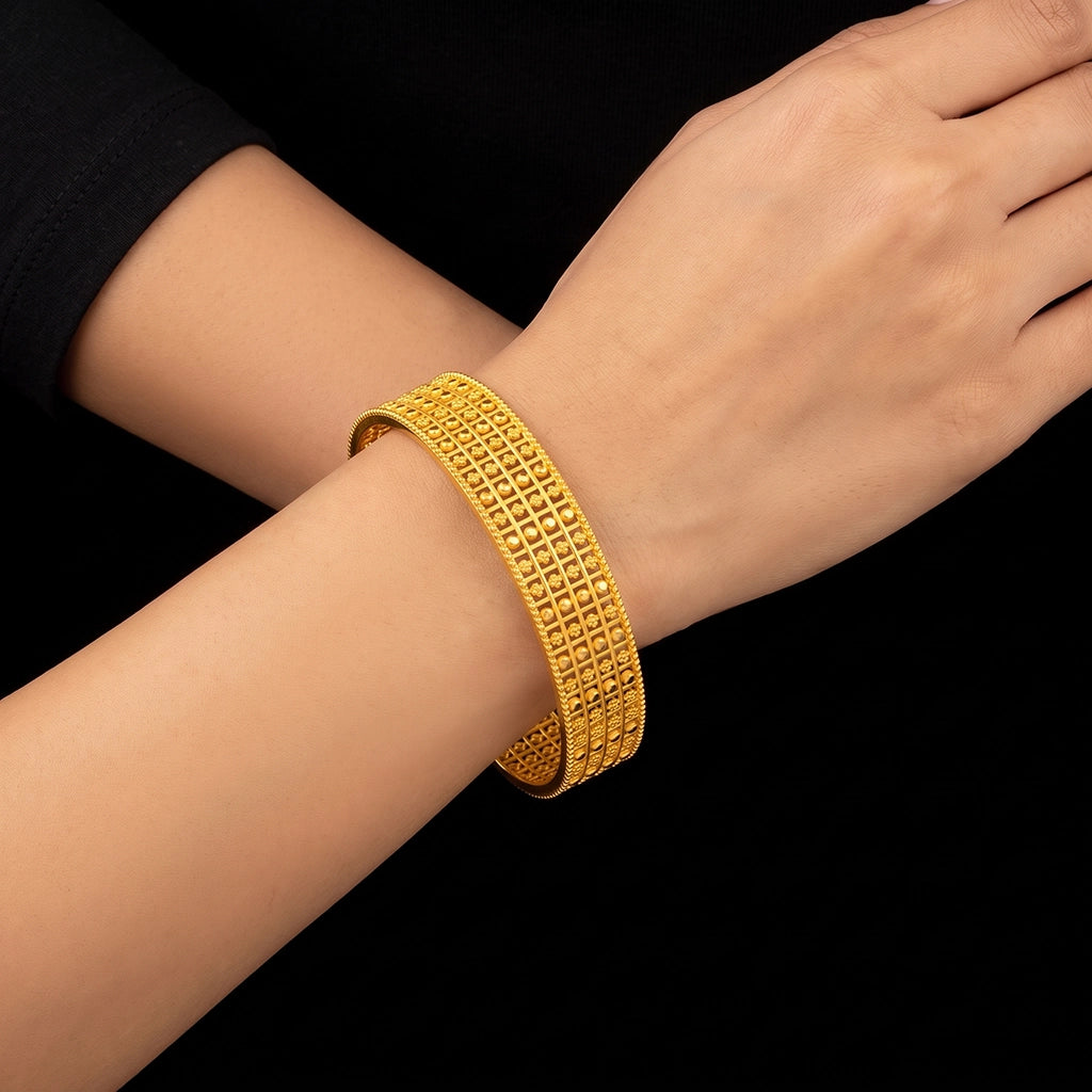 Premium Lattice Granule Floret Broad Bangle Gold Layered