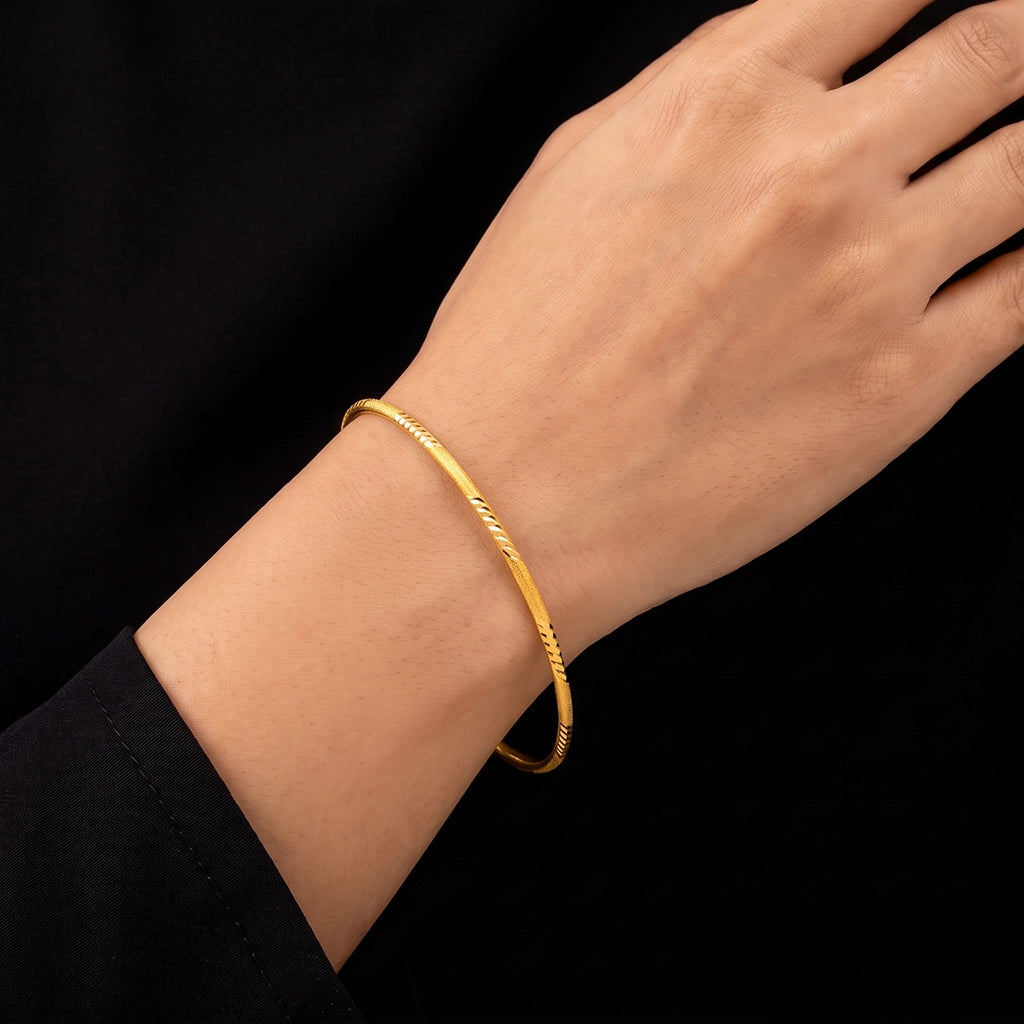 Twin Cut Wire Bangle Gold Layered
