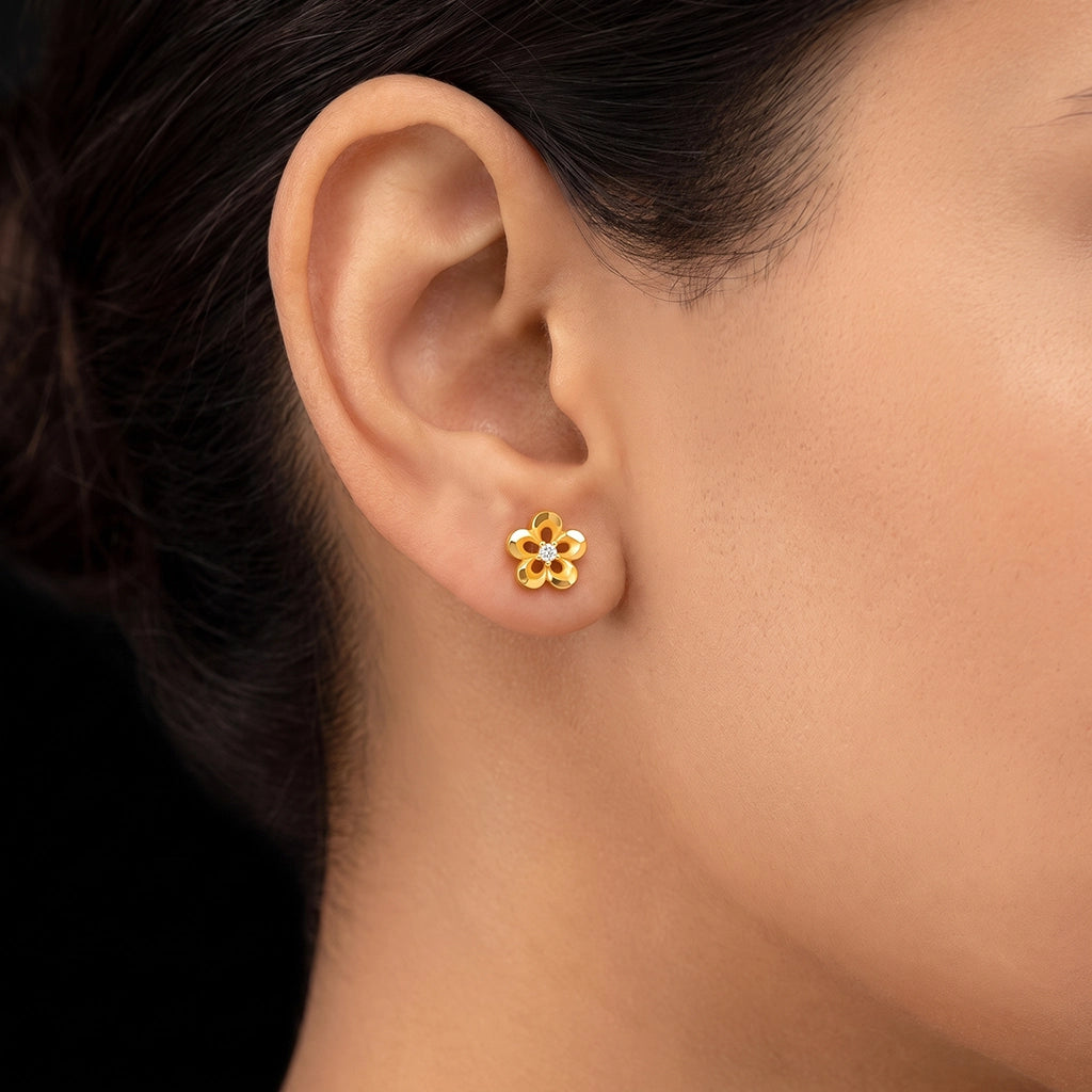 Black Flower Outline Stud Earrings Gold Layered