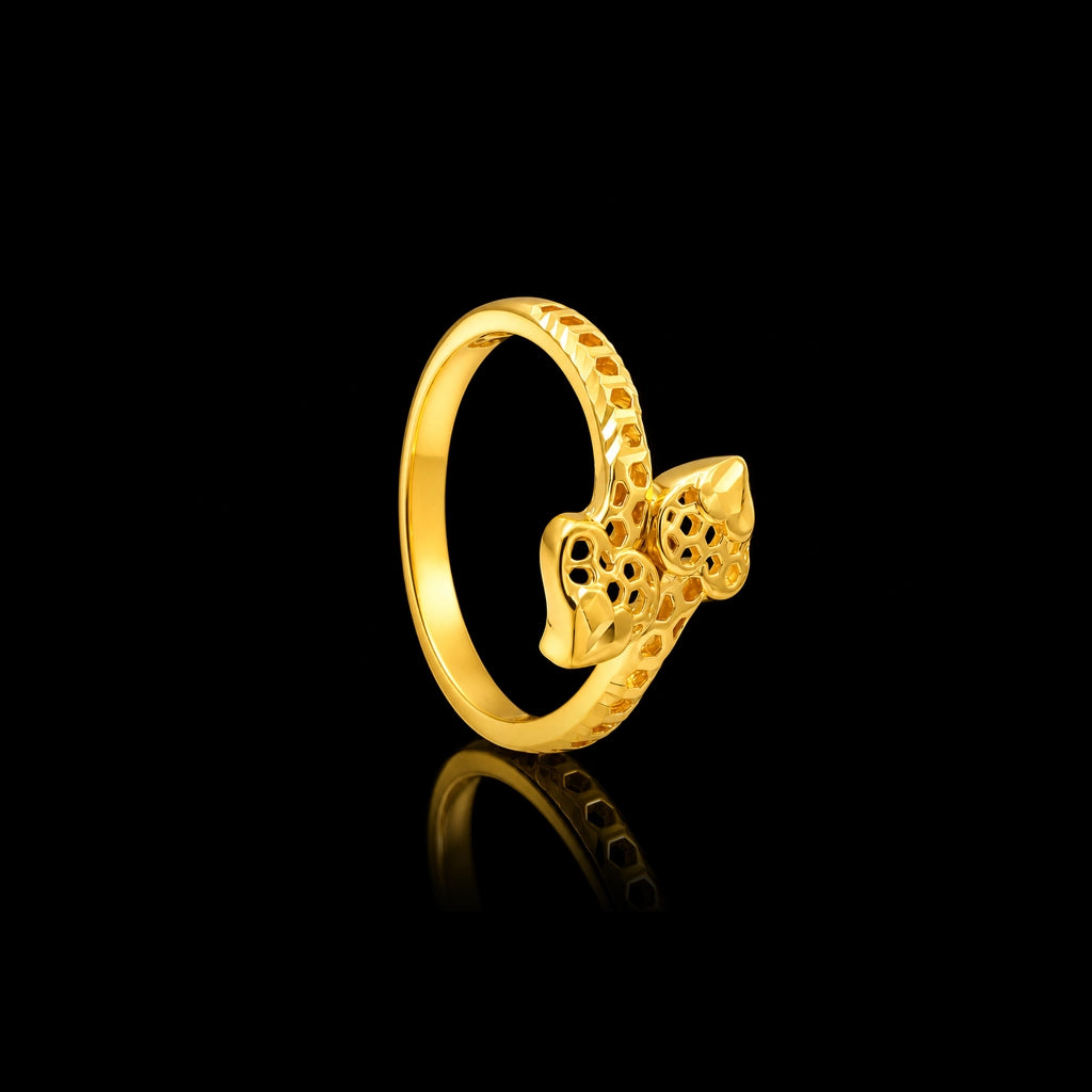 Leaf Curl Lattice Band Ring Gold Layered