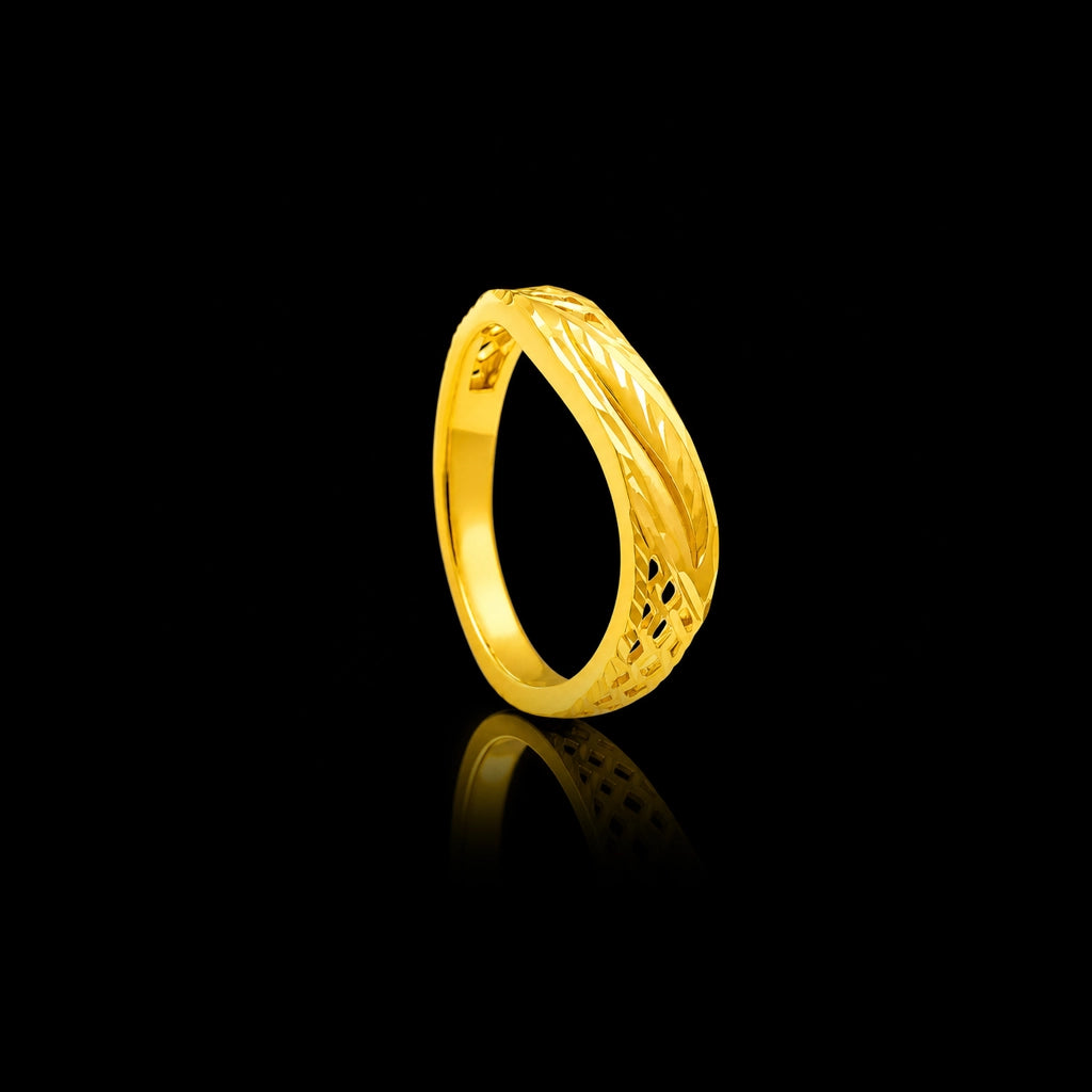 Curl Etched Slim Band Ring Gold Layered