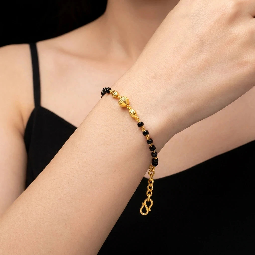 Black Bead Star Karimani Bracelet Gold Layered