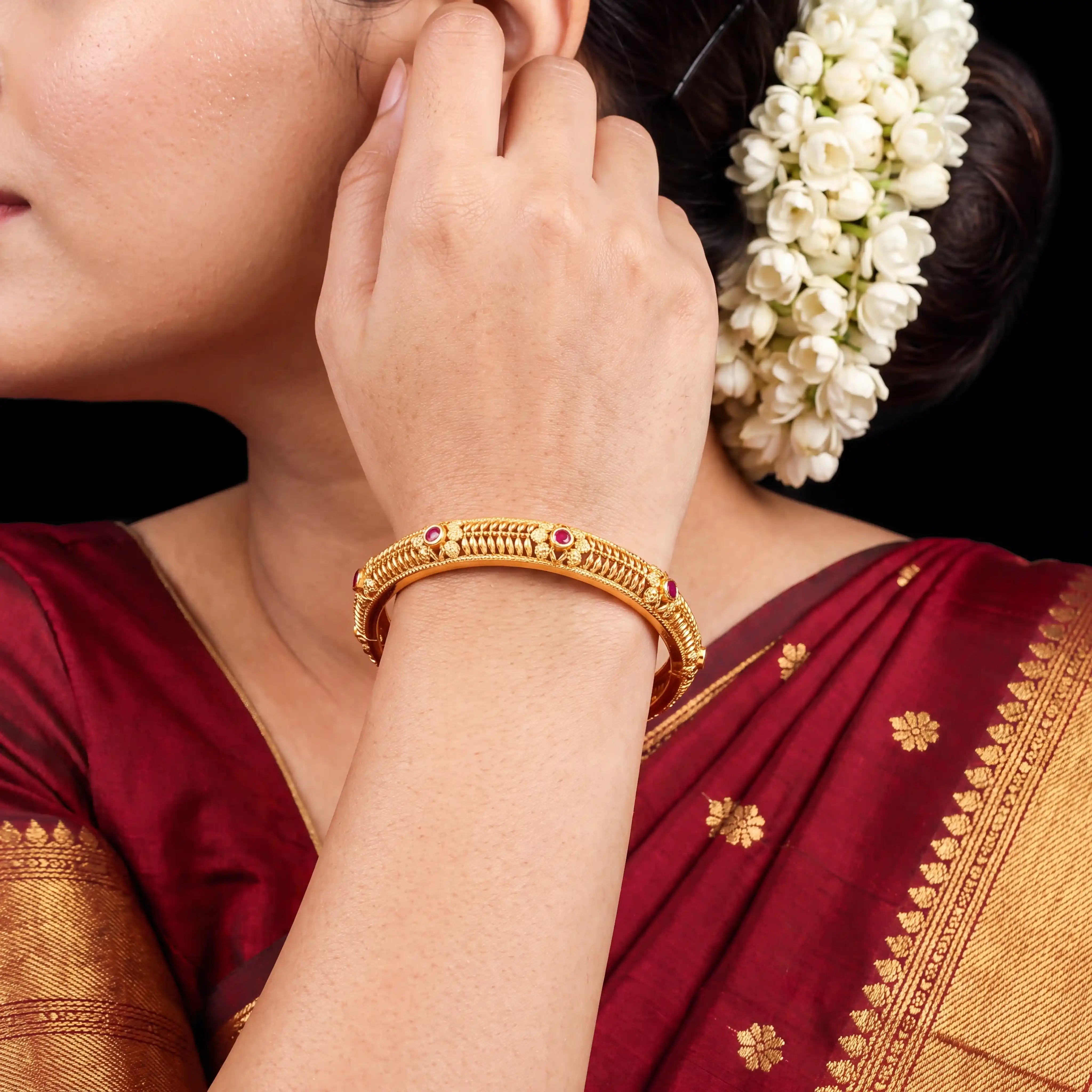 STONE GHERU SRESHTA BANGLE PSGRBSR6R-042