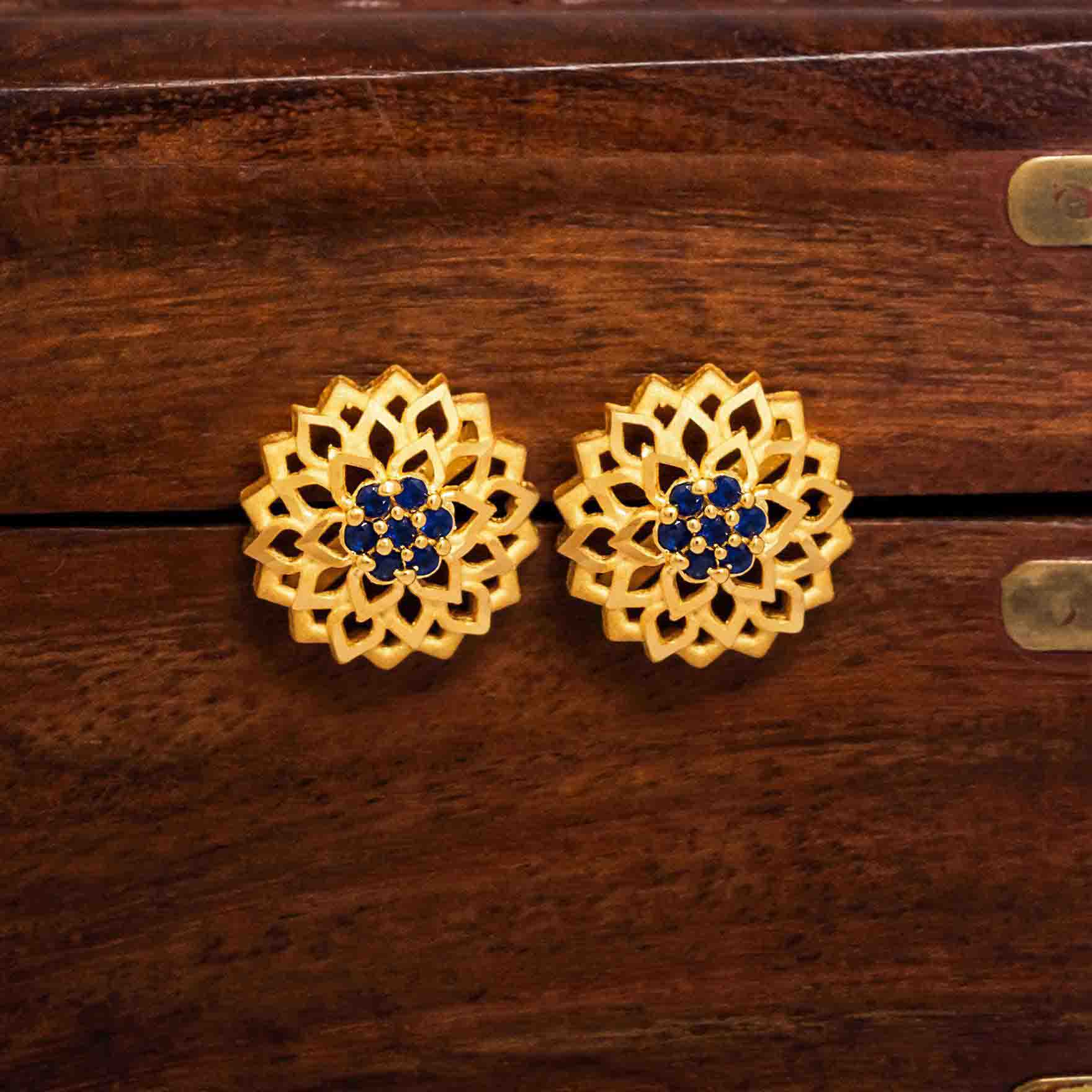 Traditional Flower Ad Stone Gold Earrings