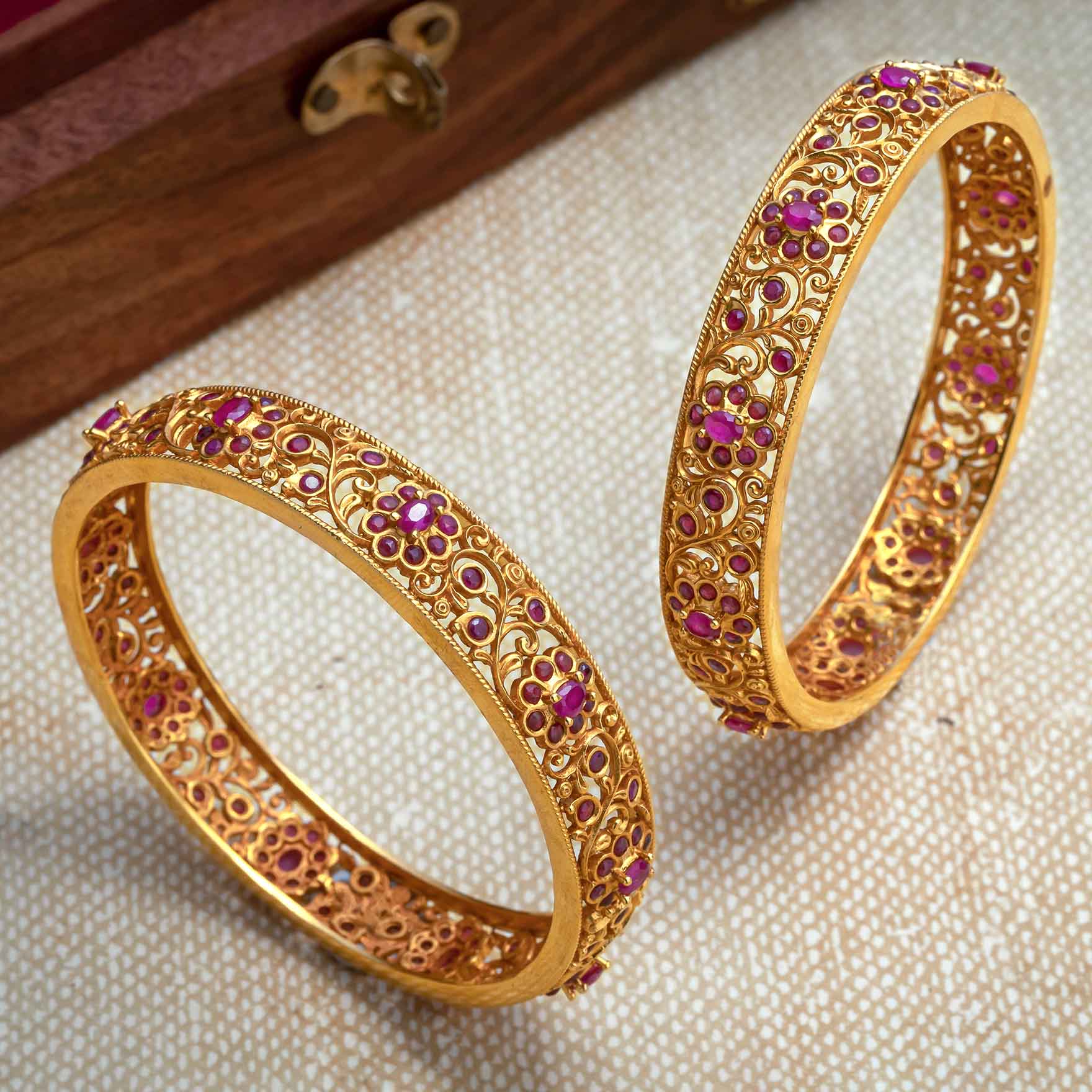 Stone Gheru Bangle PSGRBSR2R-013
