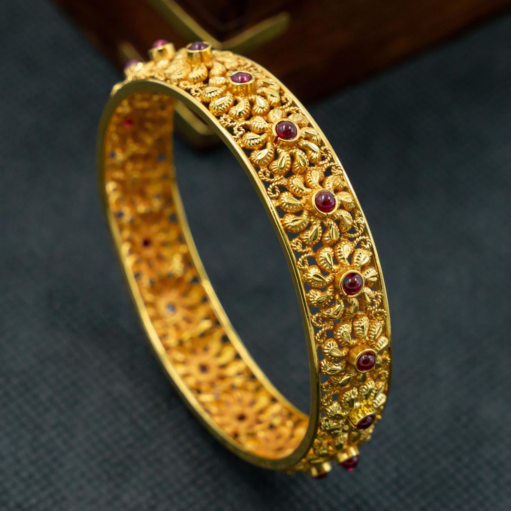 Gold Bangle PSGRBSR5R 26 055