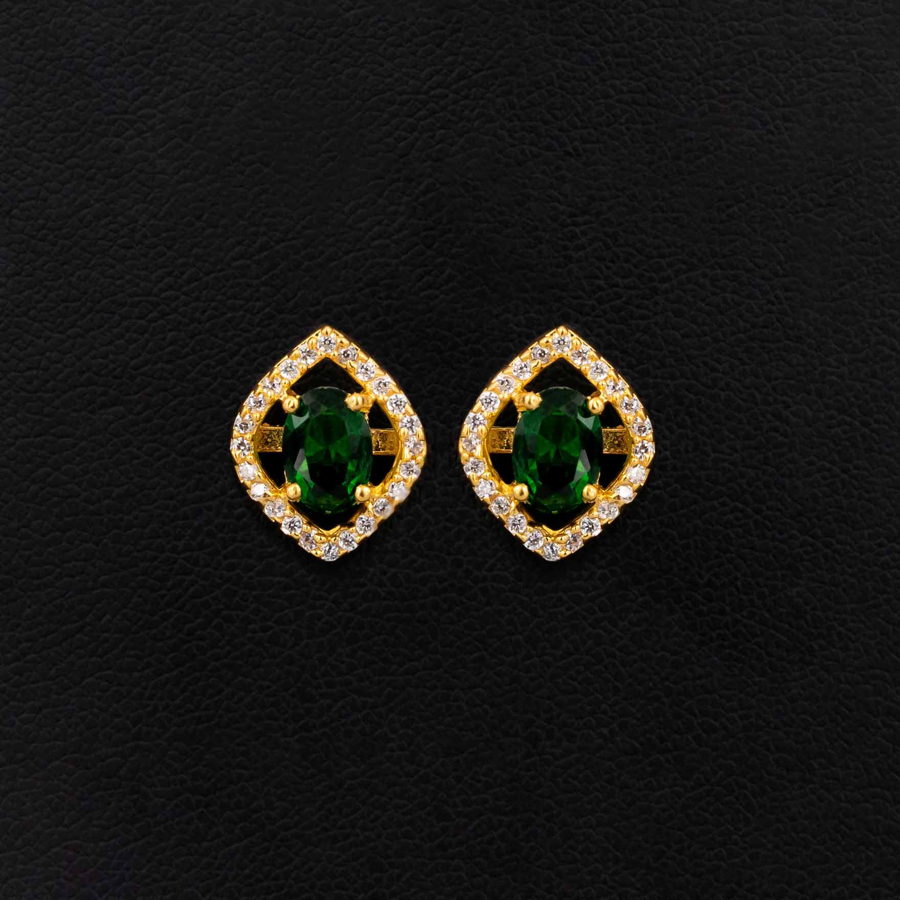 Stone earring PSST145WG-041