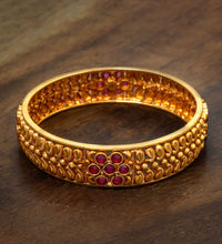 Sreshta Bangle PSGRBSR18R-006 - Parakkat Jewels