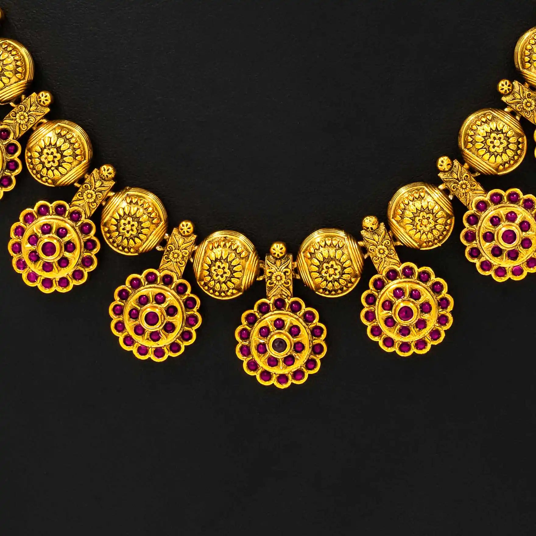 Sreshta Gheru Necklace wit Stud PSGRHSTSR24R-061, PSGRNLSR82R-0631